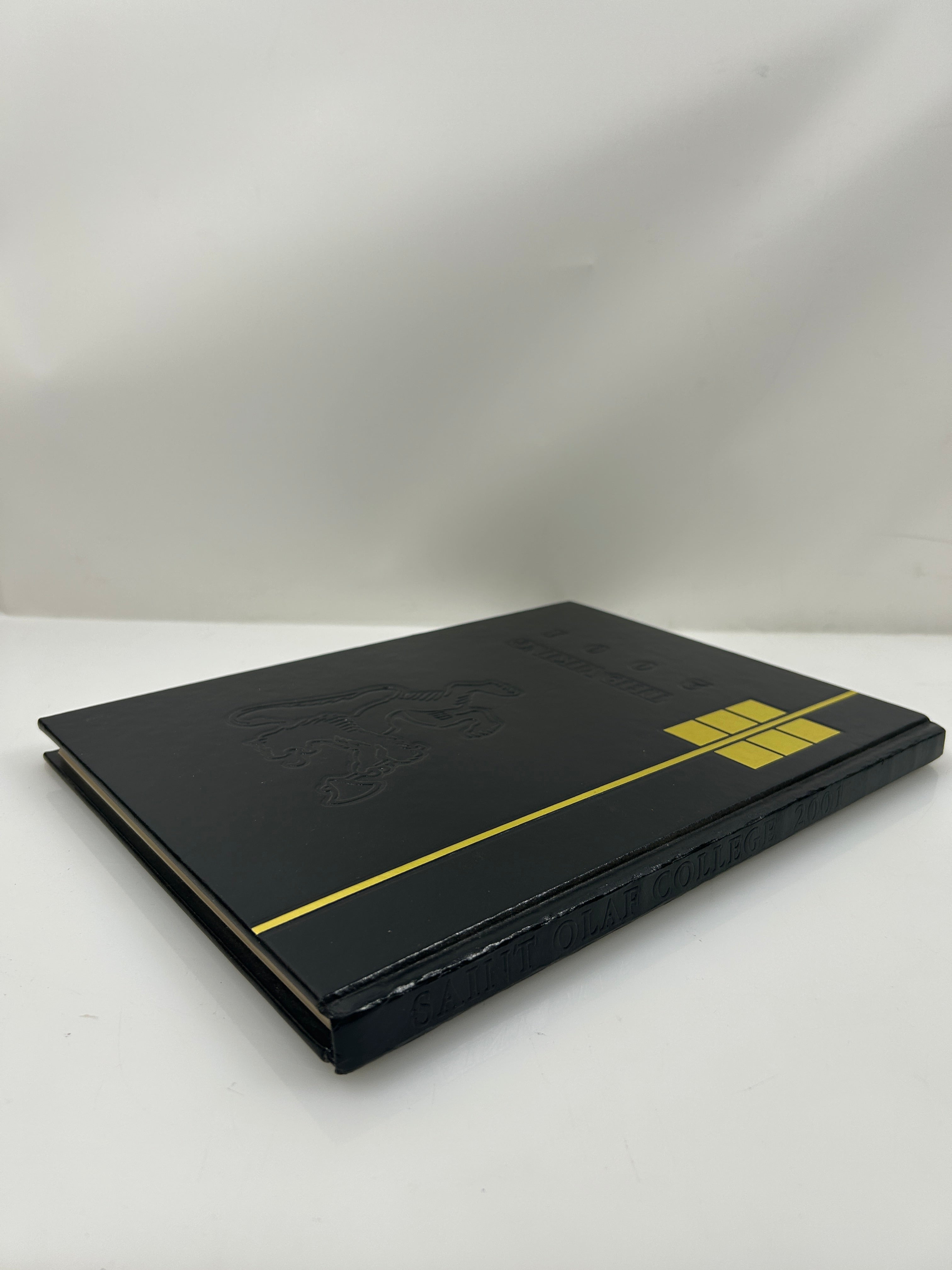 2001 St. Olaf College Yearbook "The Viking" Northfield Minnesota HC