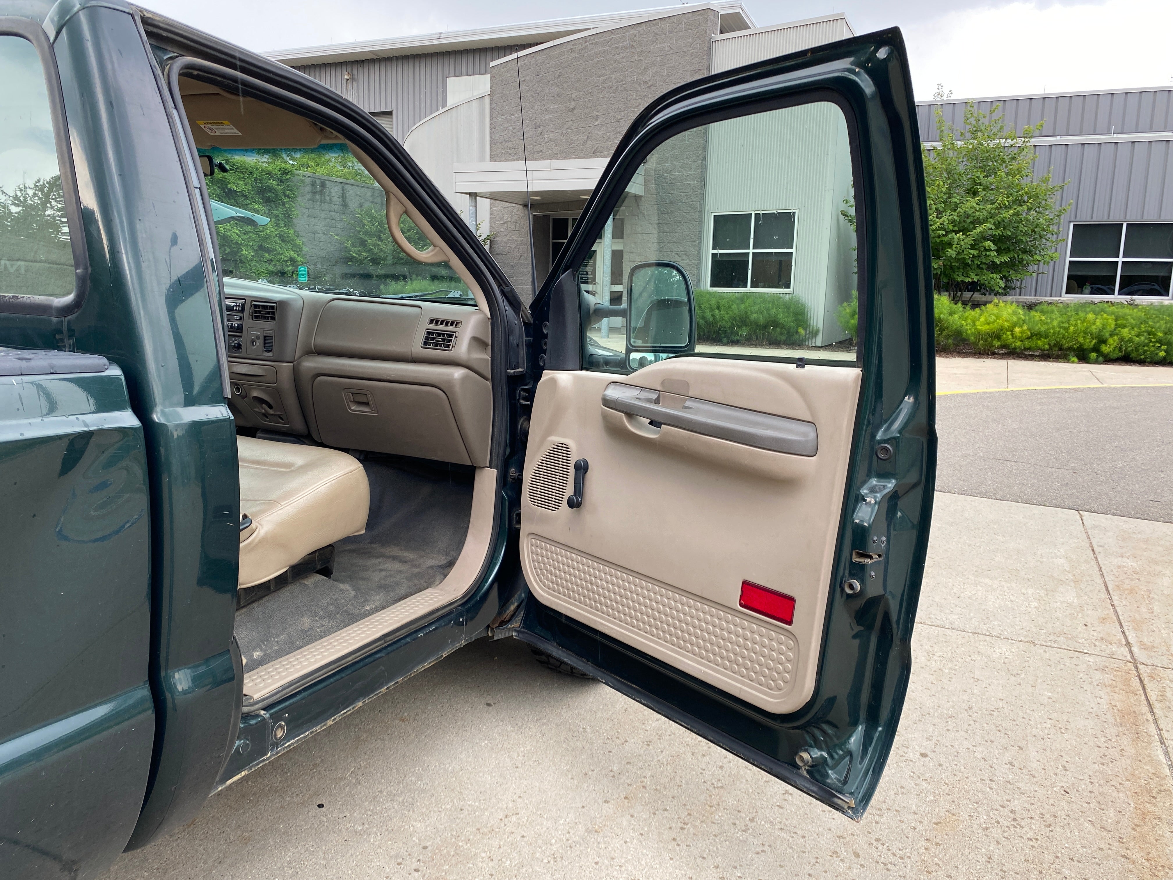 2002 - Ford F350 Super Duty Truck - 1134