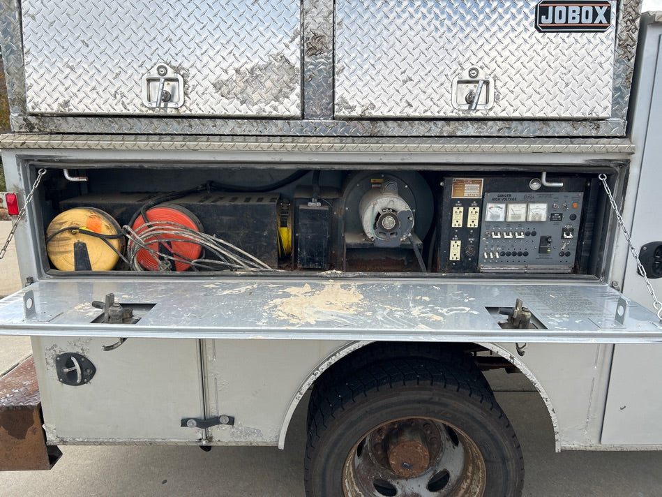2006 Ford F450 - 1056