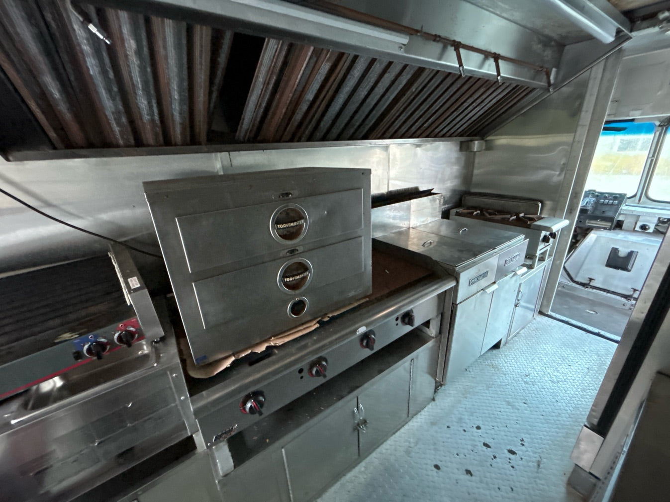 2008 - Workhorse Vending Truck - 1551