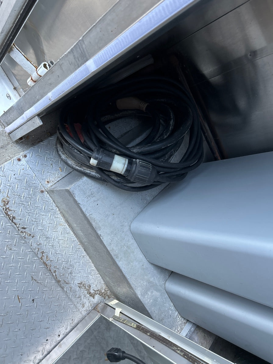 2008 - Workhorse Vending Truck - 1551