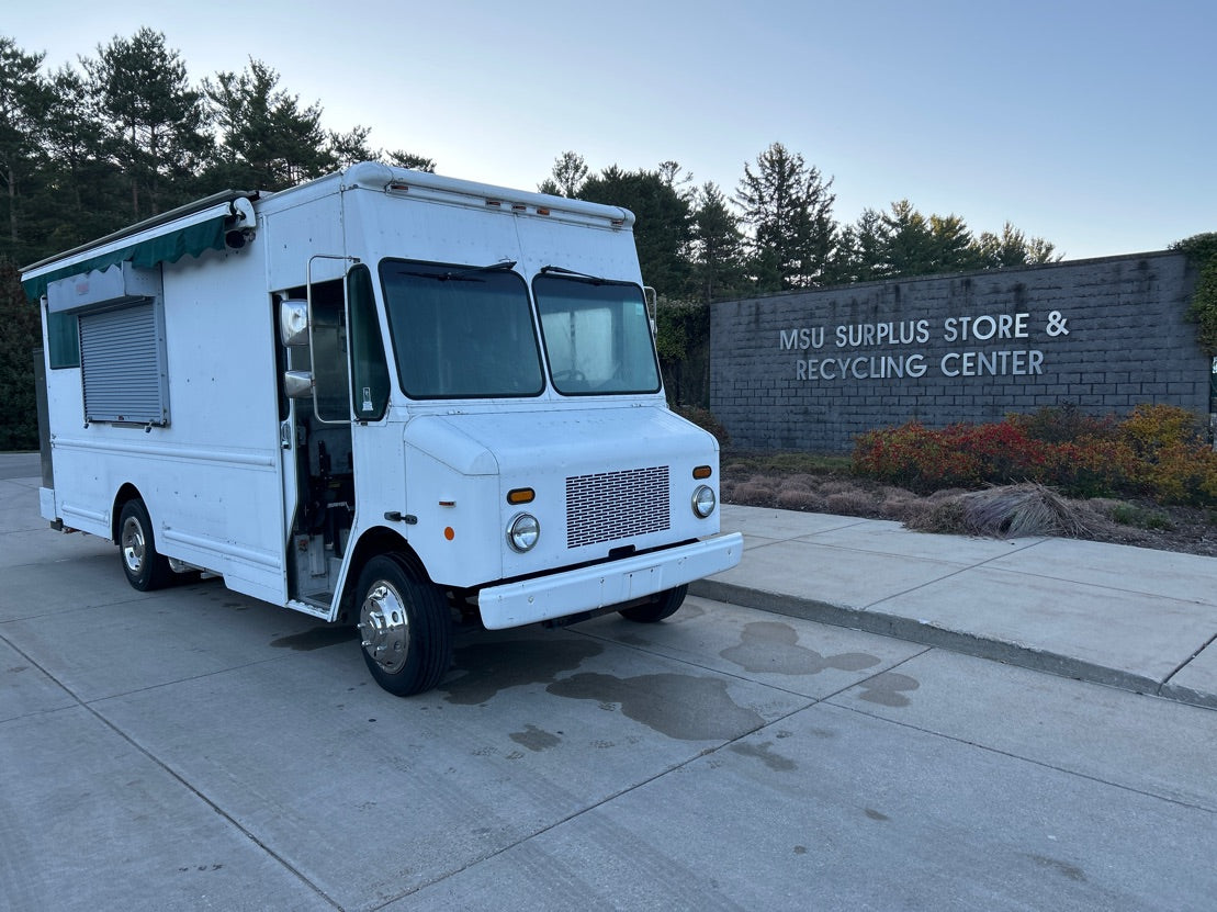 2008 - Workhorse Vending Truck - 1551