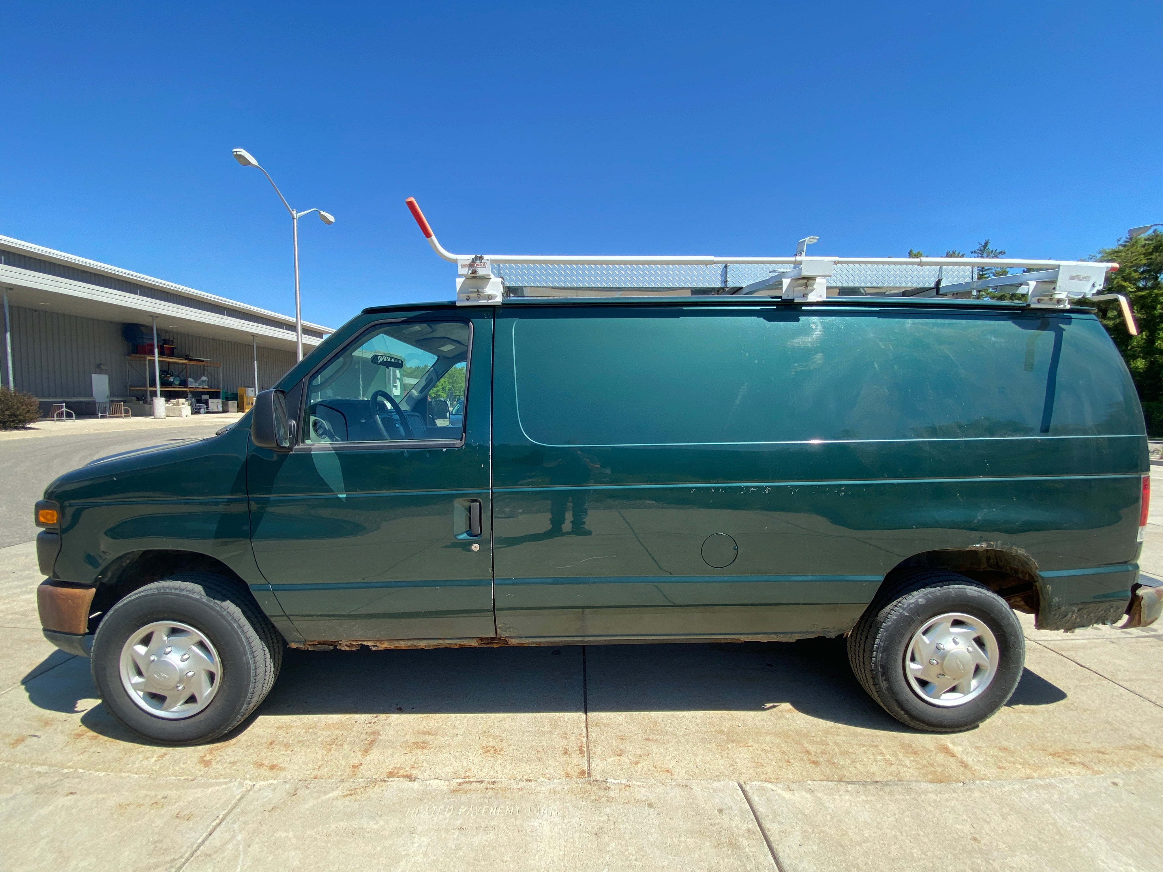 2009 - Ford E250 Econoline Van - 1290