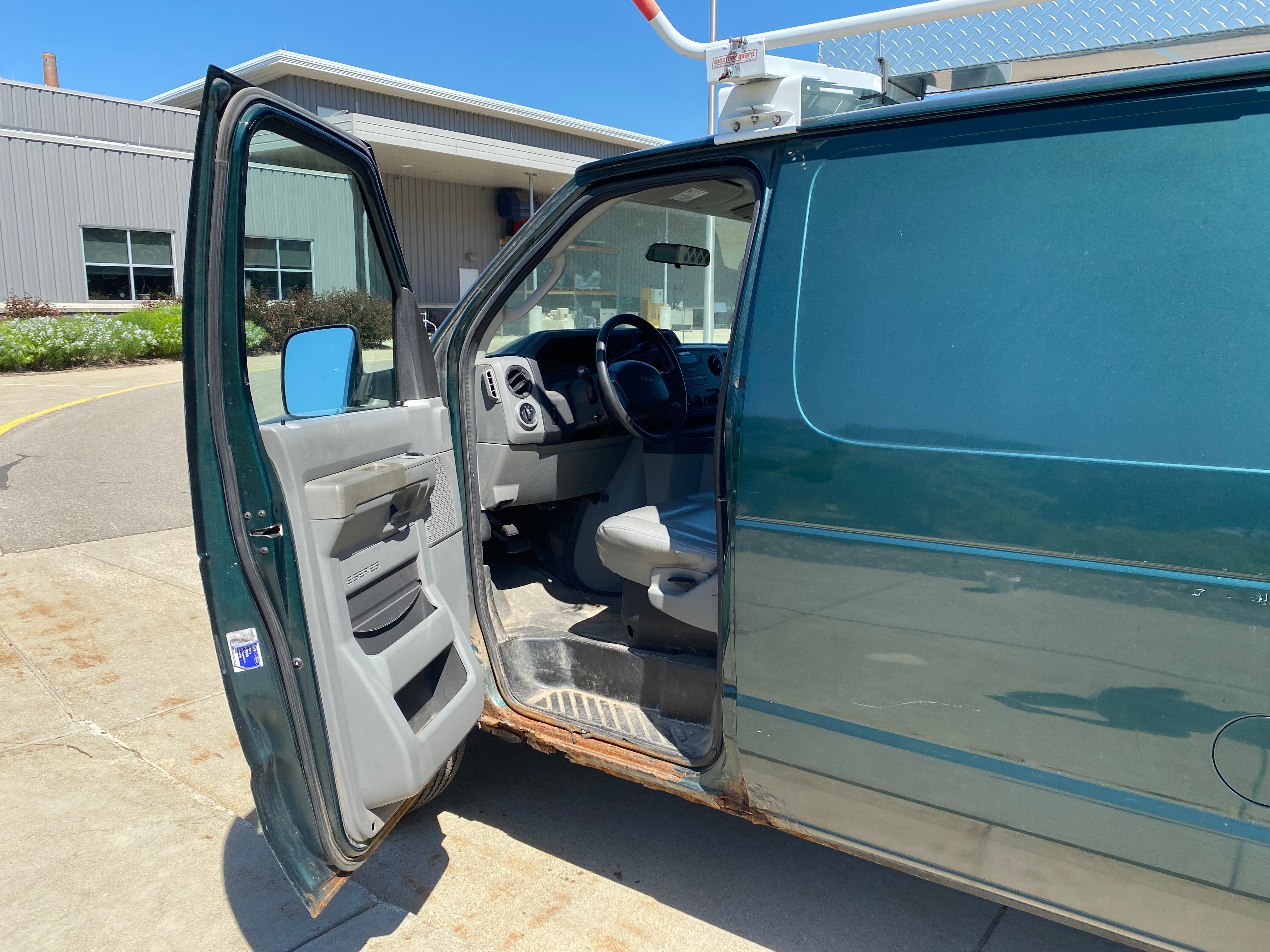 2009 - Ford E250 Econoline Van - 1290