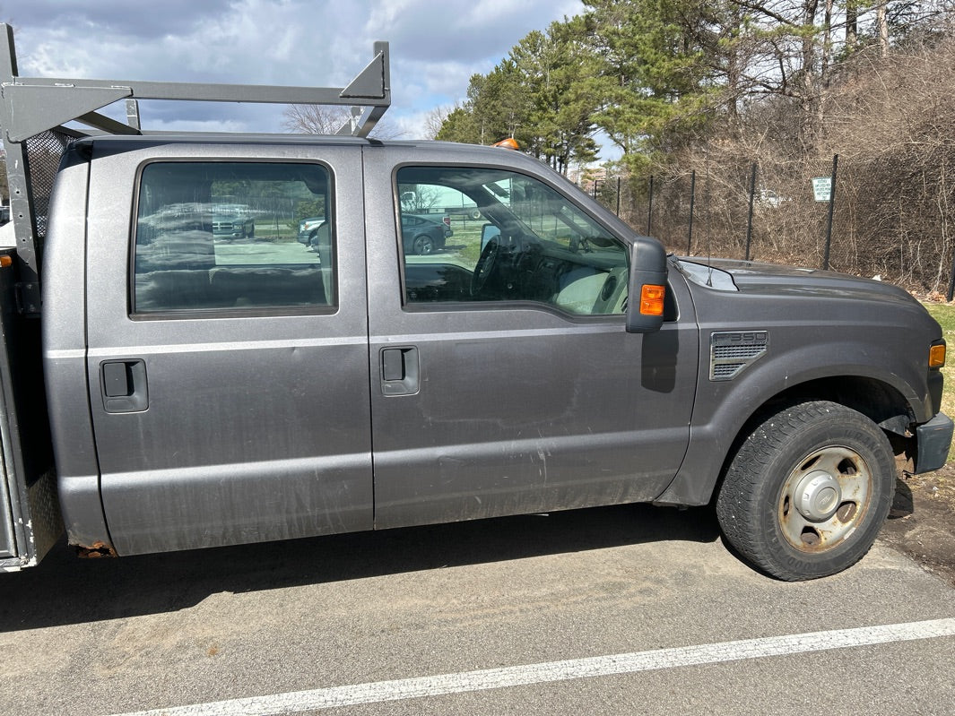 2009 - Ford F350 4x2 Crew Cab - 1310