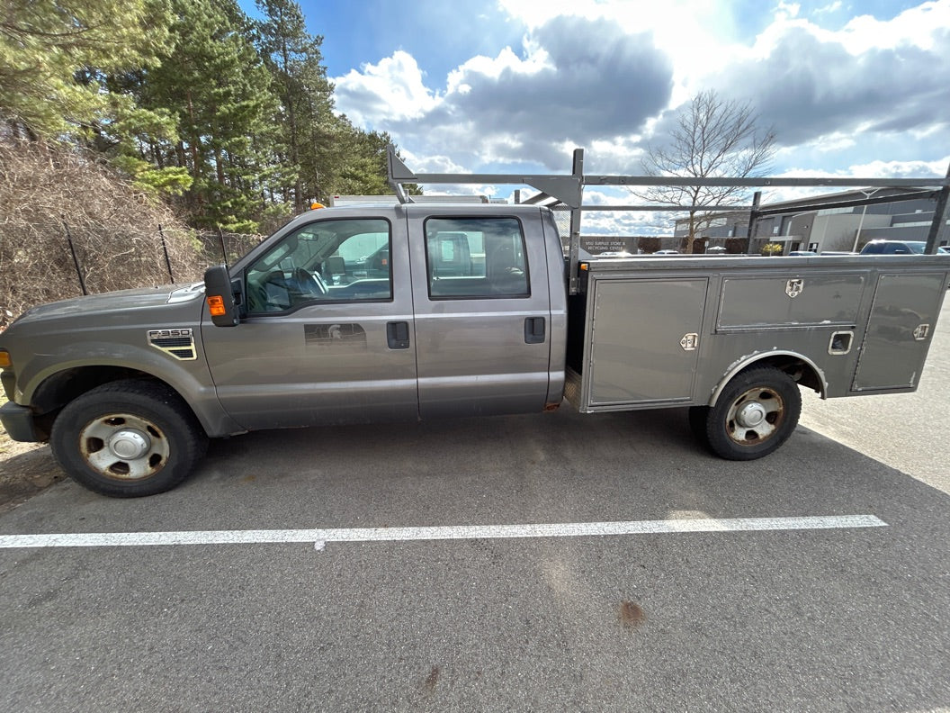 2009 - Ford F350 4x2 Crew Cab - 1310