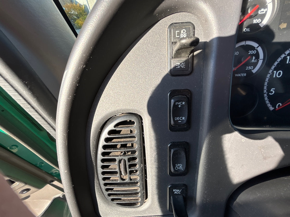 2009 Freightliner truck - 1274