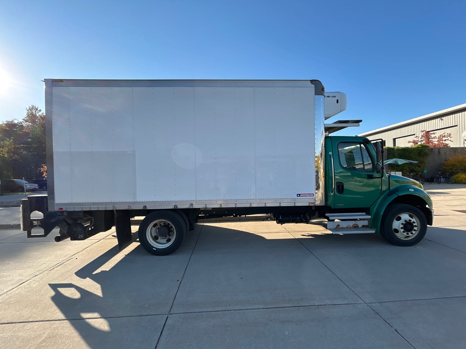 2009 Freightliner truck - 1274