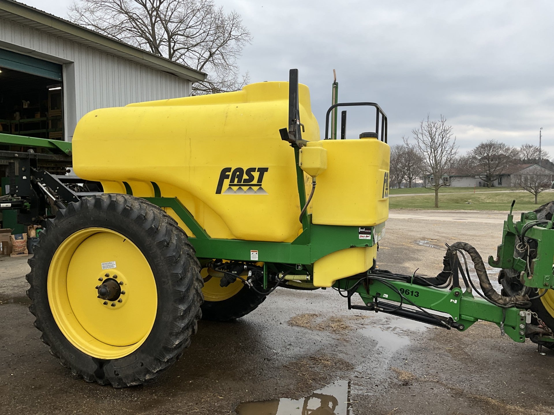 2011 Fast 9613 Pull Type Sprayer w/ John Deere Rate Controller