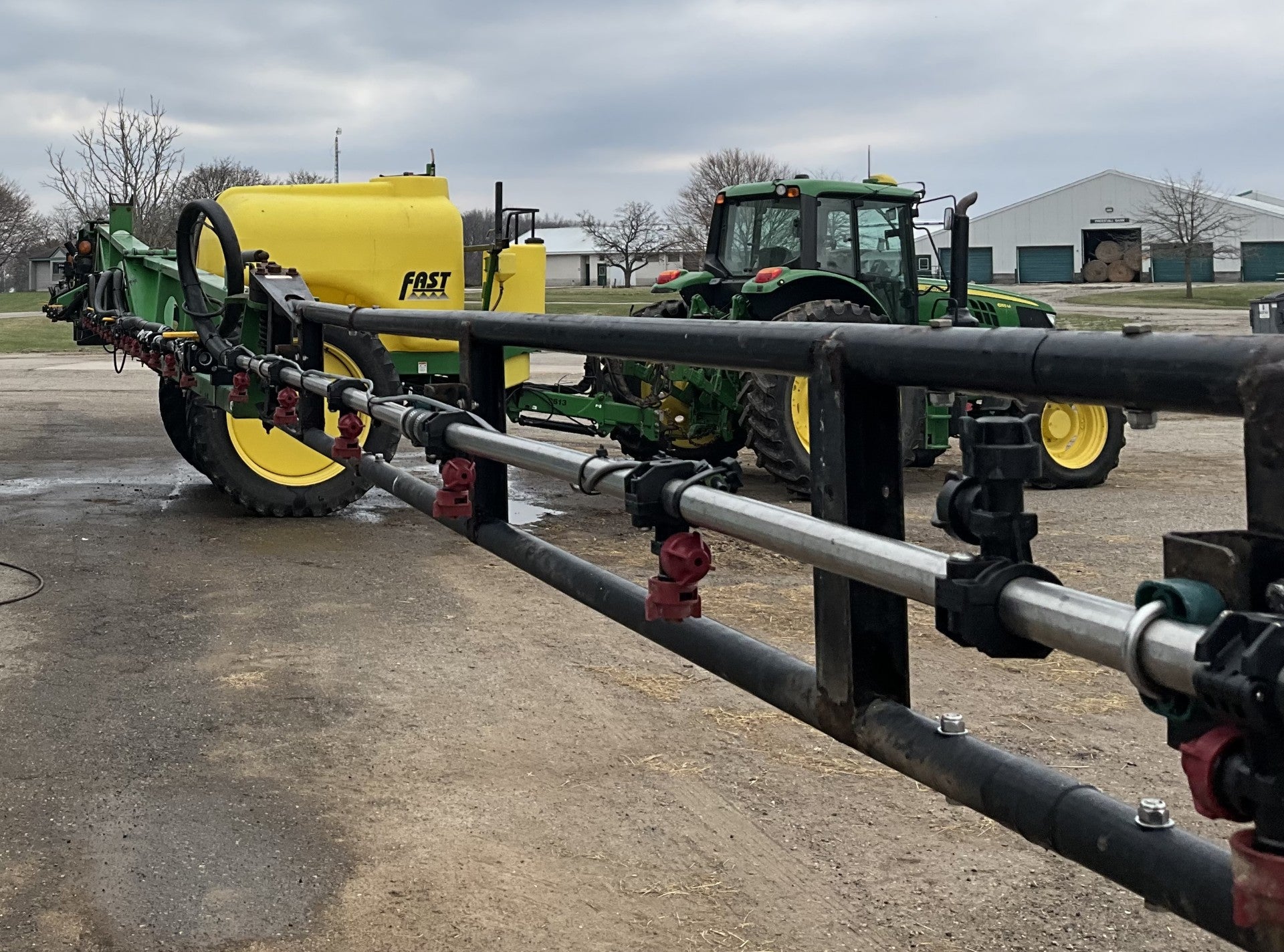 2011 Fast 9613 Pull Type Sprayer w/ John Deere Rate Controller