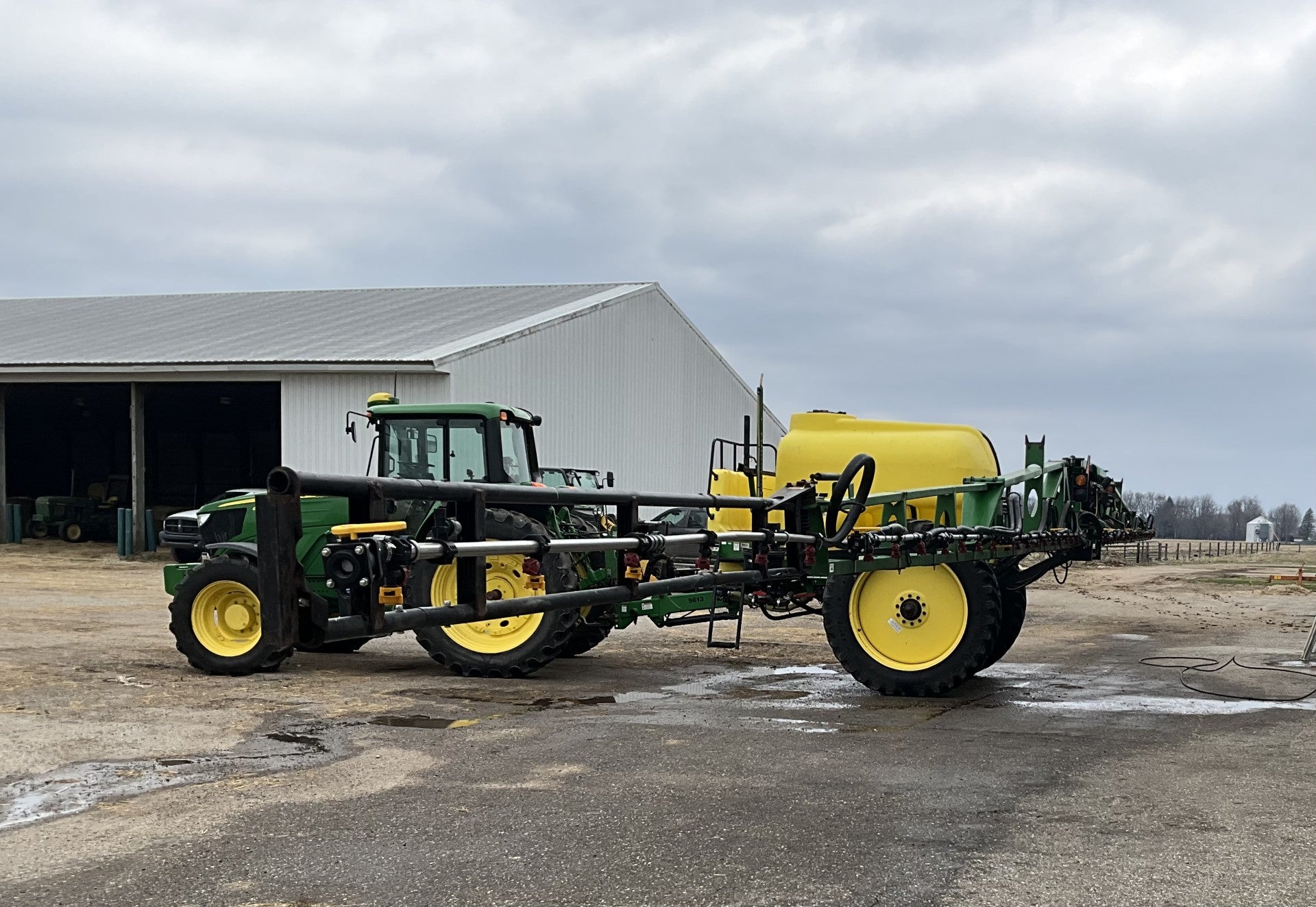 2011 Fast 9613 Pull Type Sprayer w/ John Deere Rate Controller
