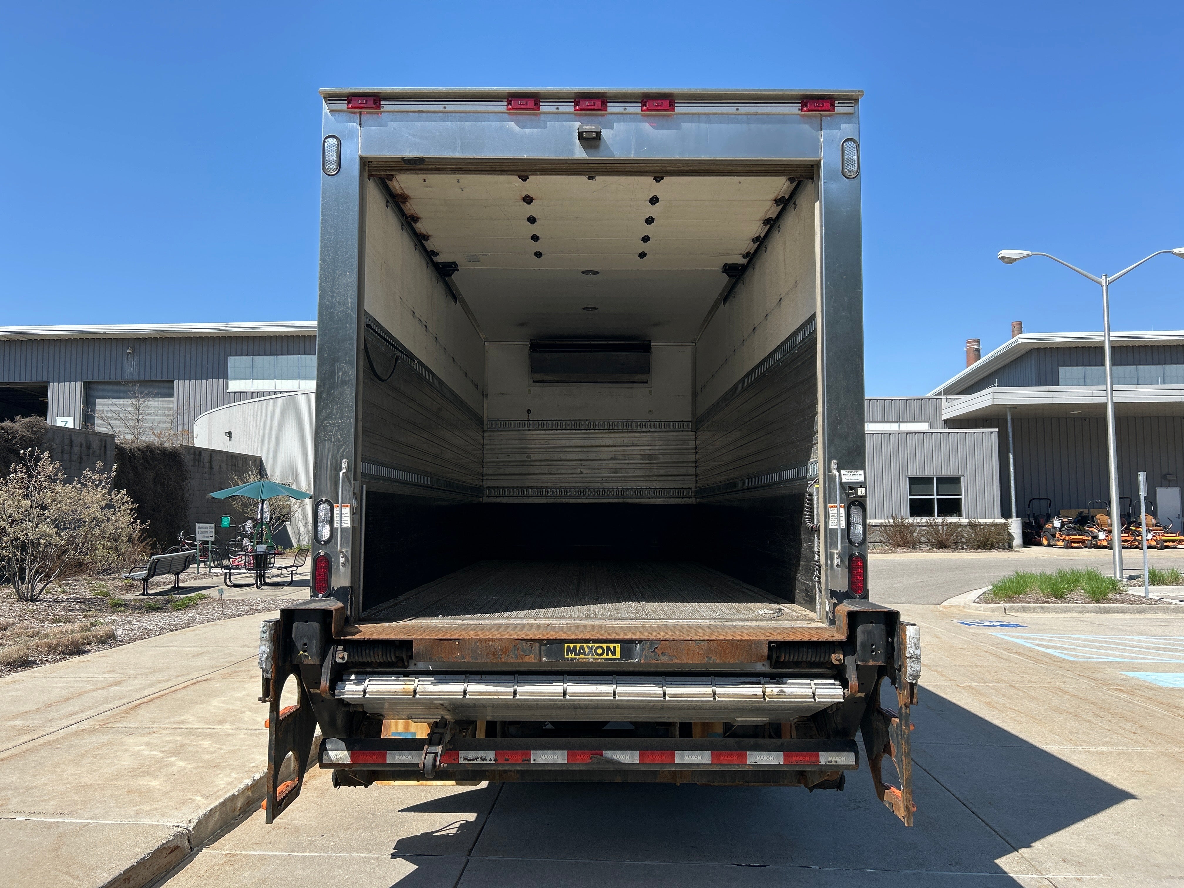 2015 - Freightliner M2 106 - 1553