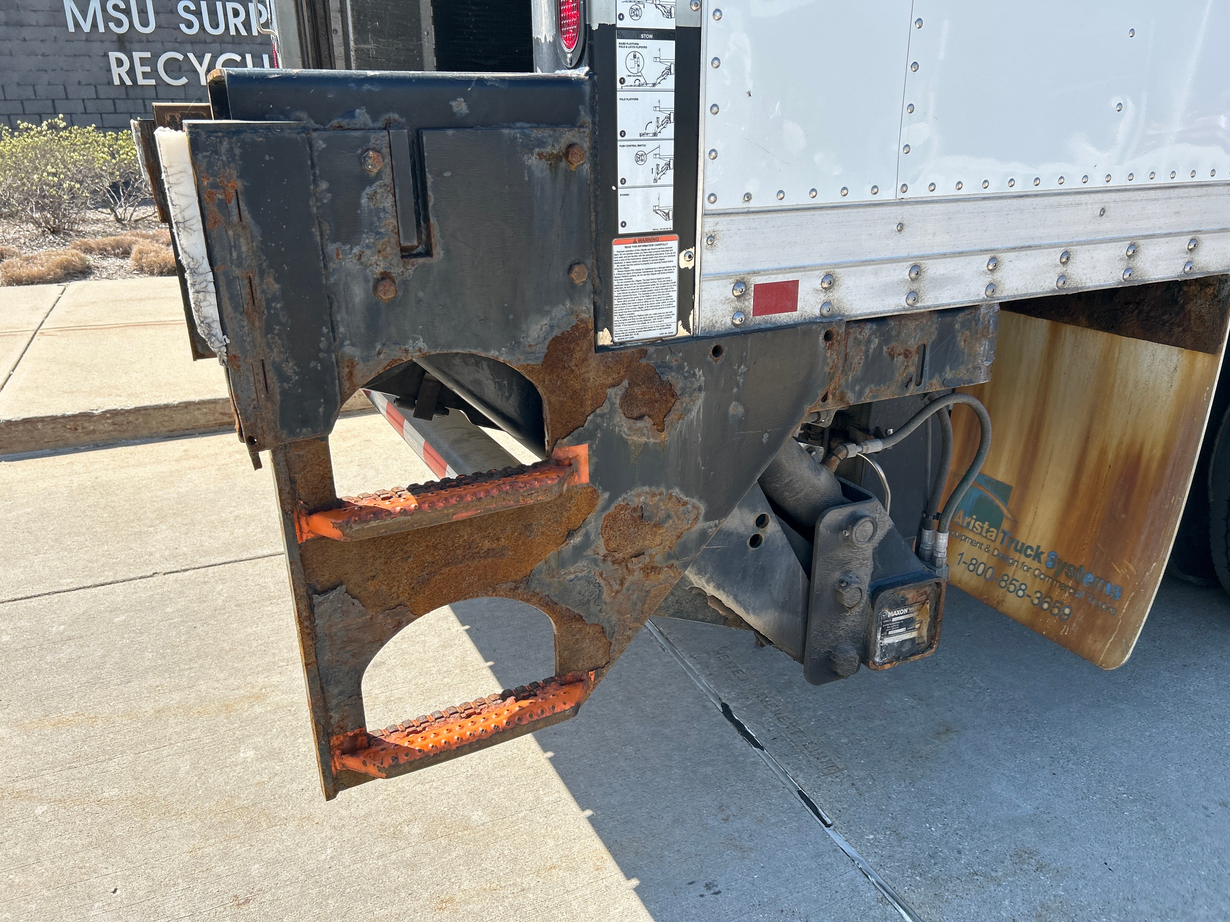 2015 - Freightliner M2 106 - 1553