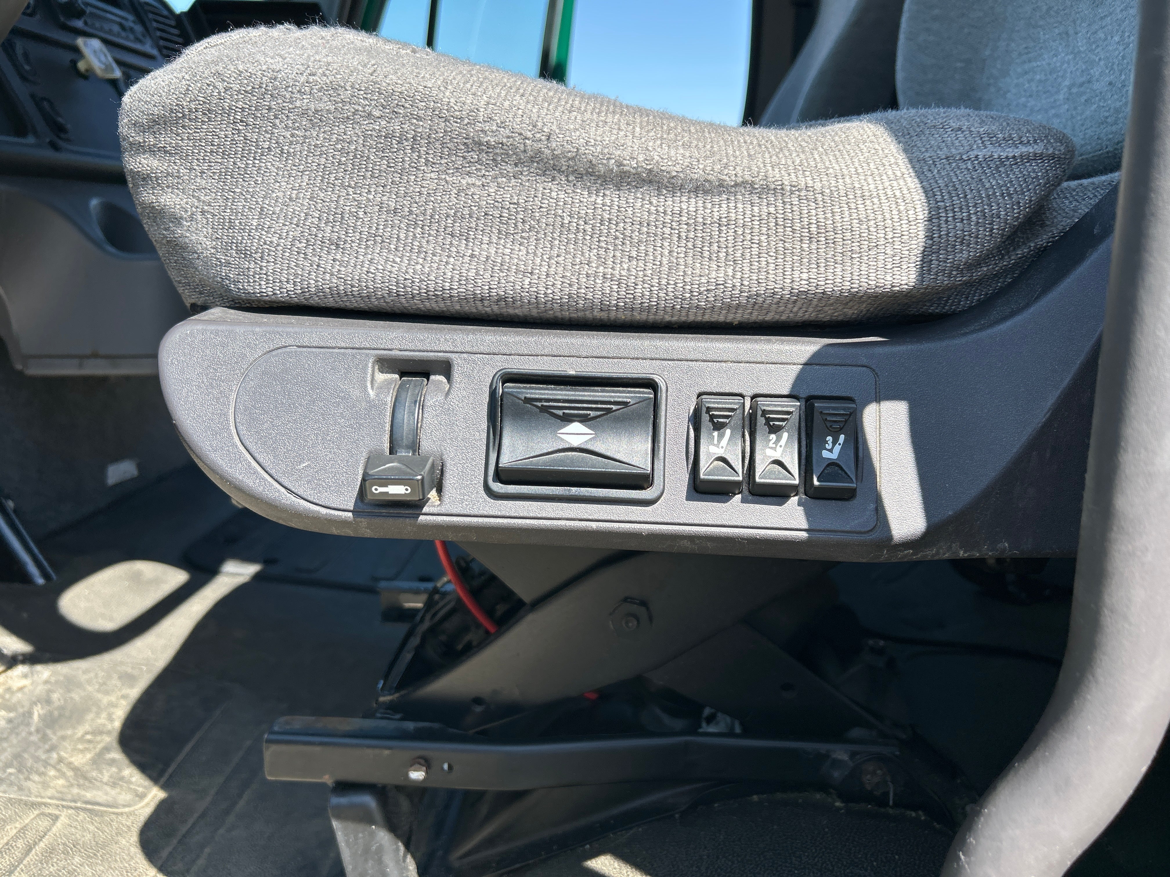 2015 - Freightliner M2 106 - 1553