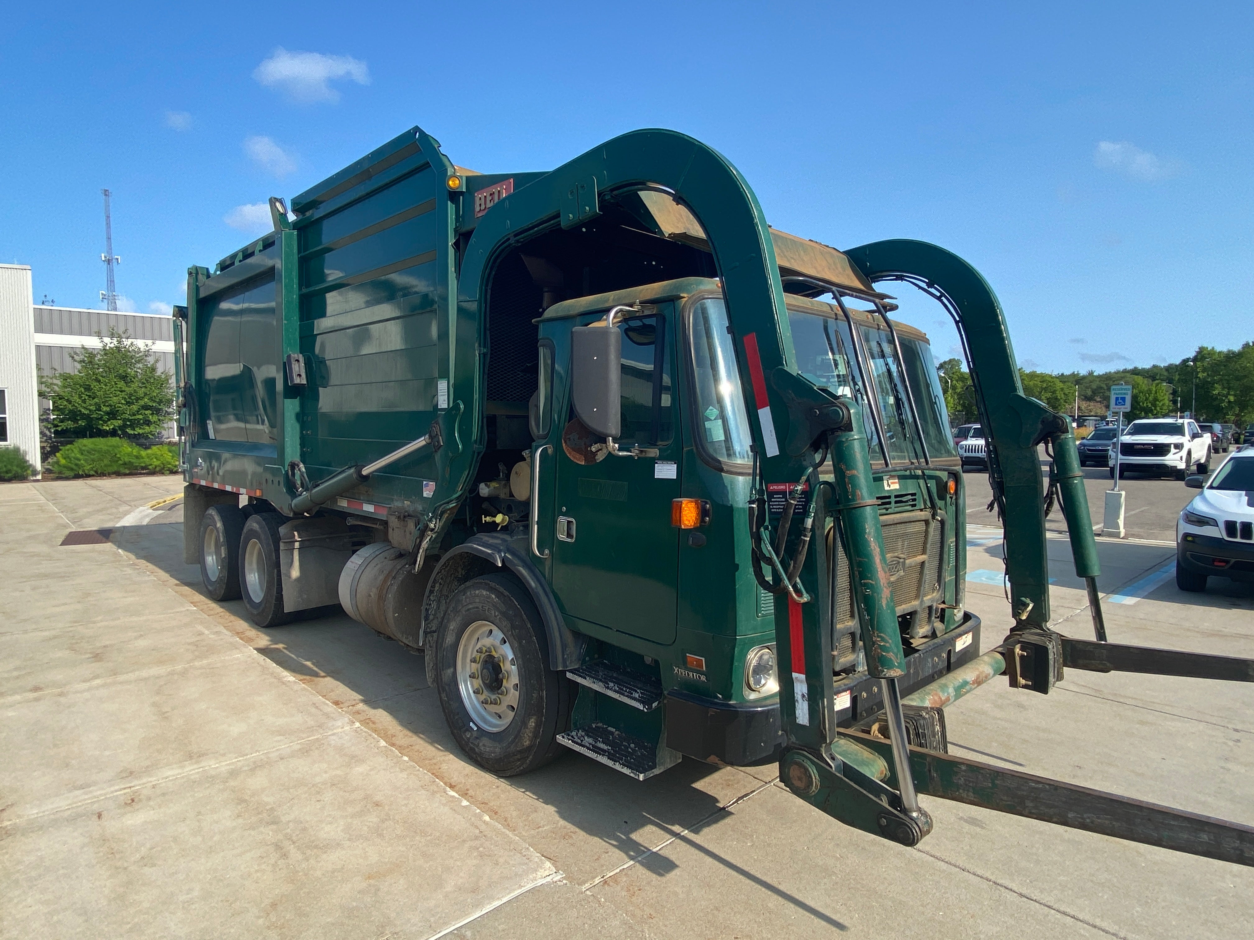 2018 - Autocar Xpeditor Refuse Truck - 1717