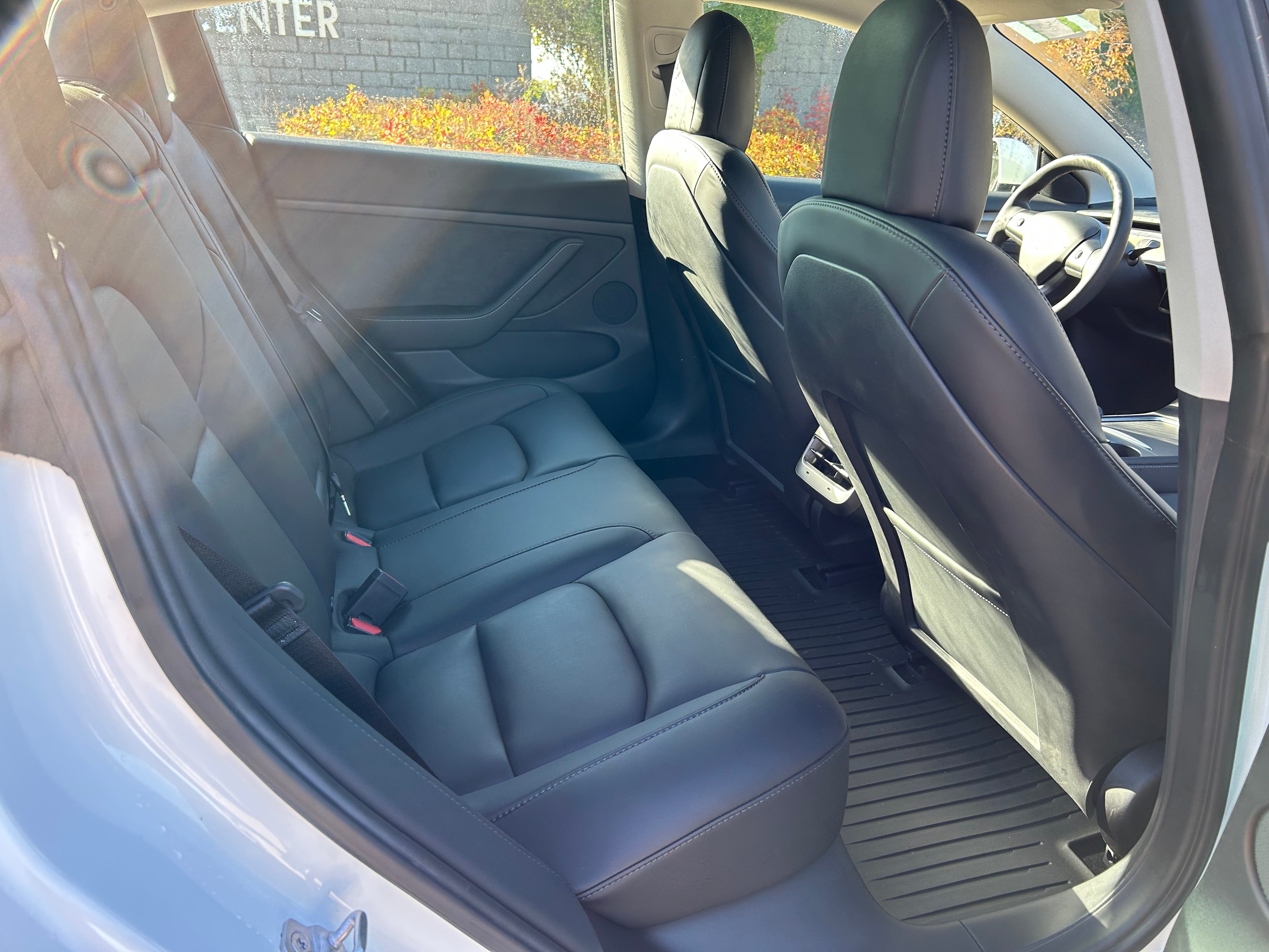 2022 - Tesla Model 3 - C500