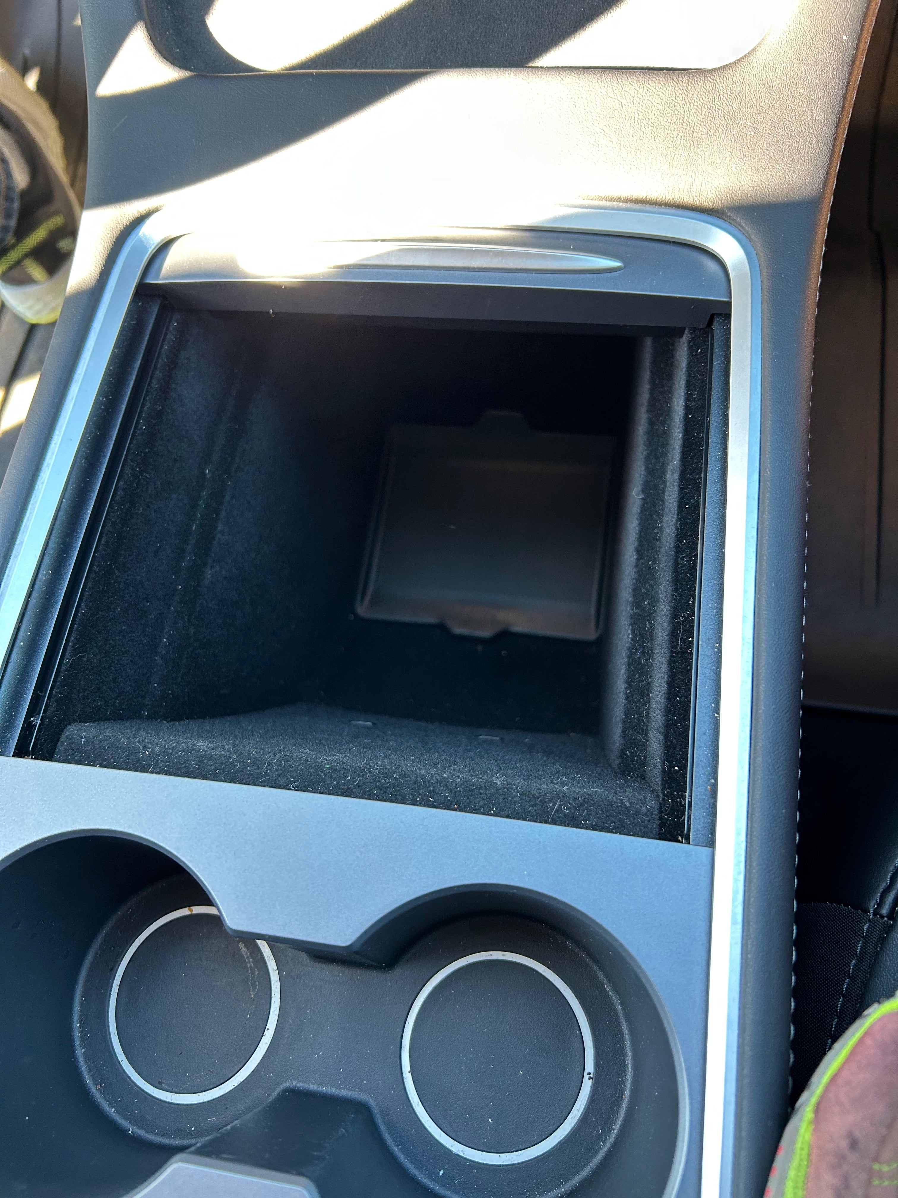 2022 - Tesla Model 3 - C500