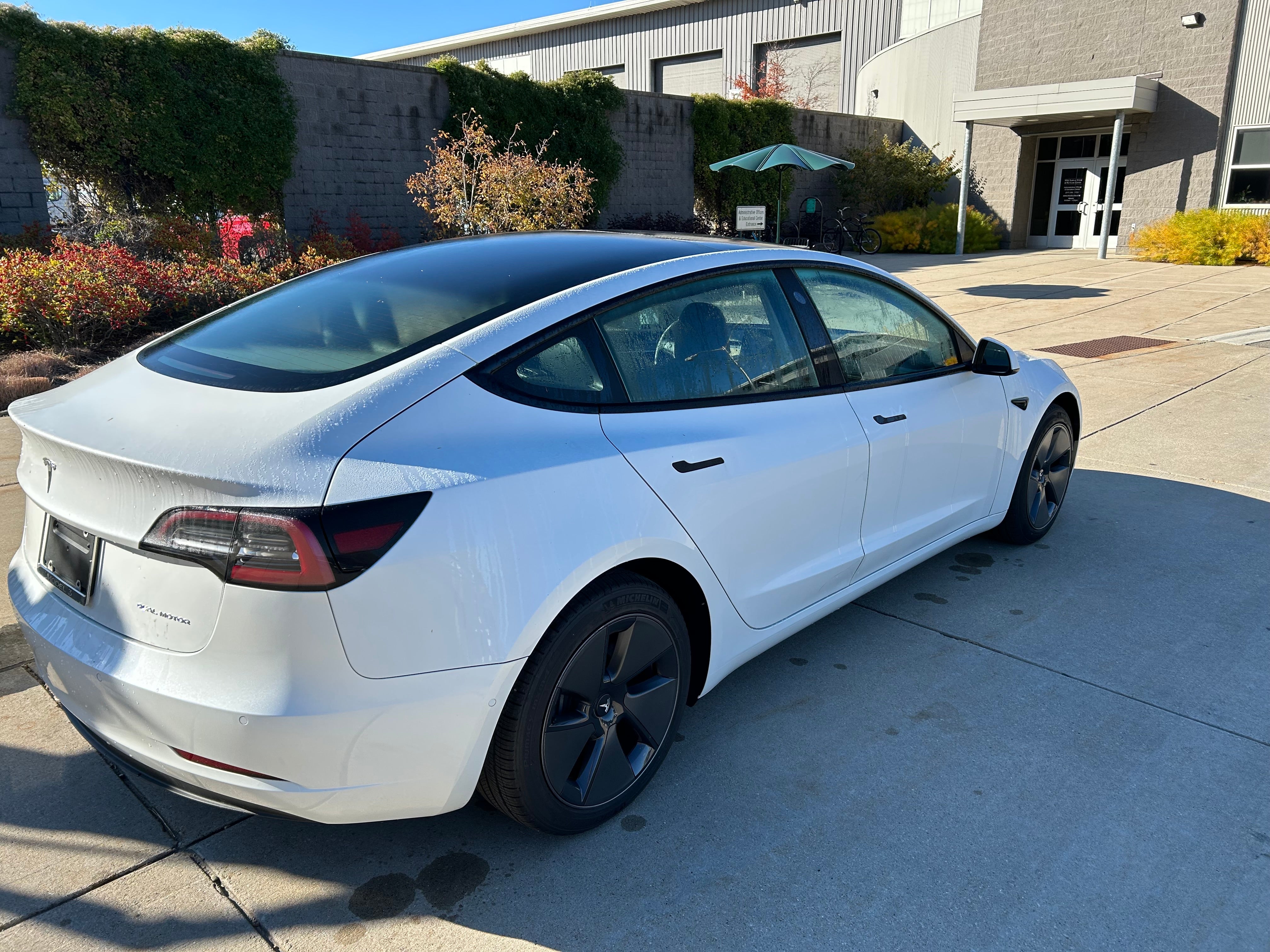 2022 - Tesla Model 3 - C500