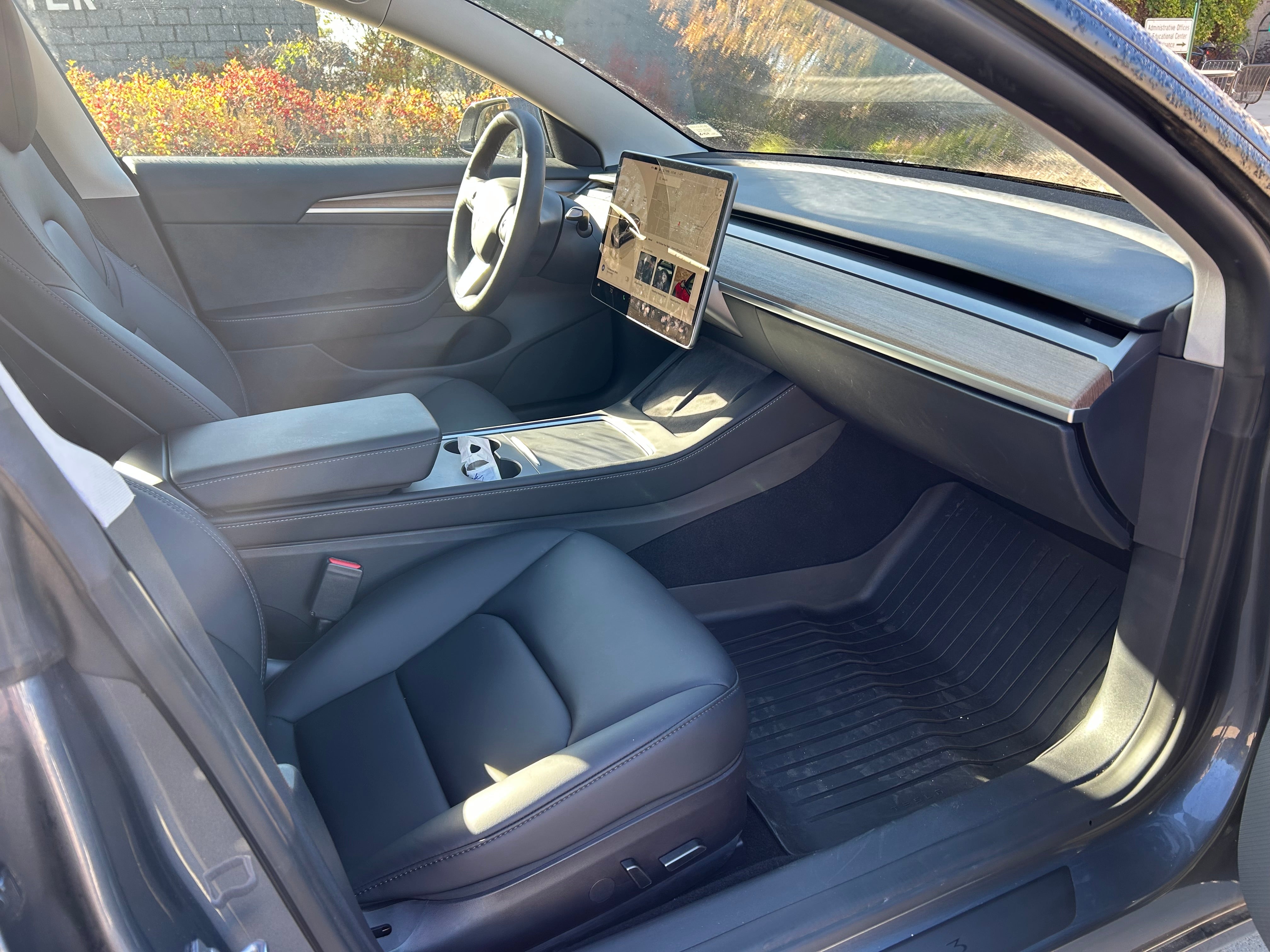 2022 - Tesla Model 3 - C501