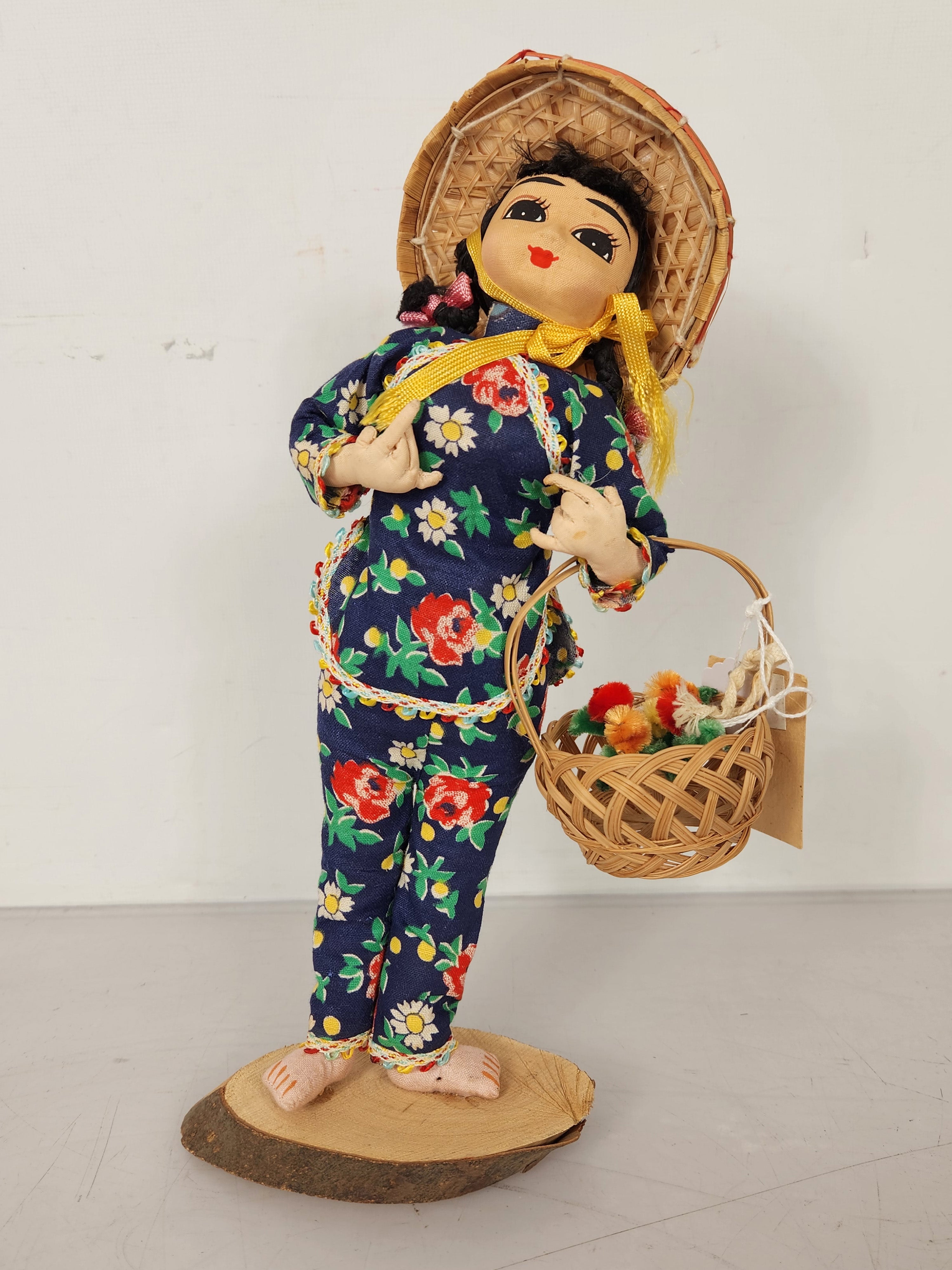 Taiwanese Taipeh Wulai Aborigine Handmade Doll