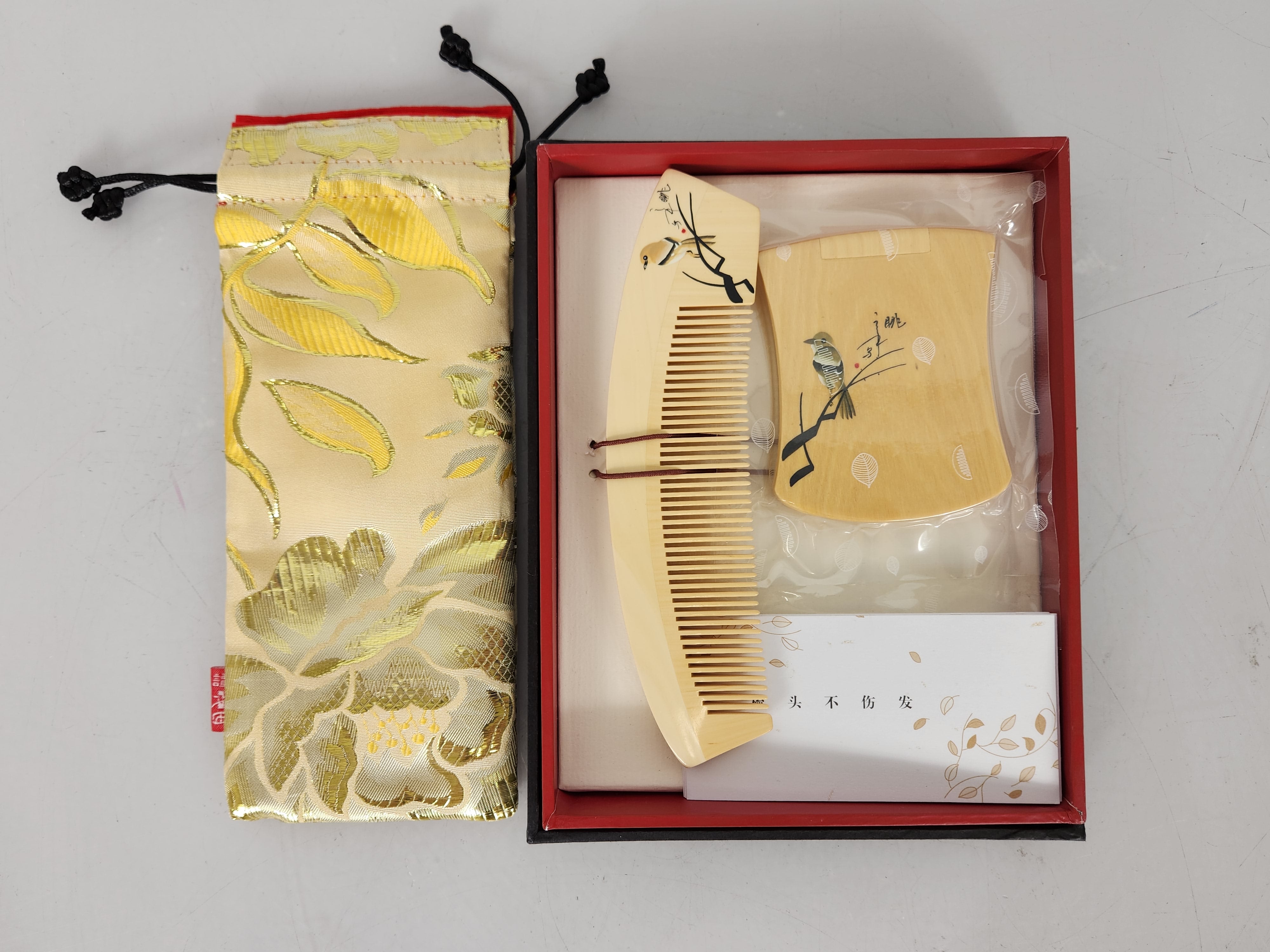 Carpenter Tan Wooden Comb and Mirror Set