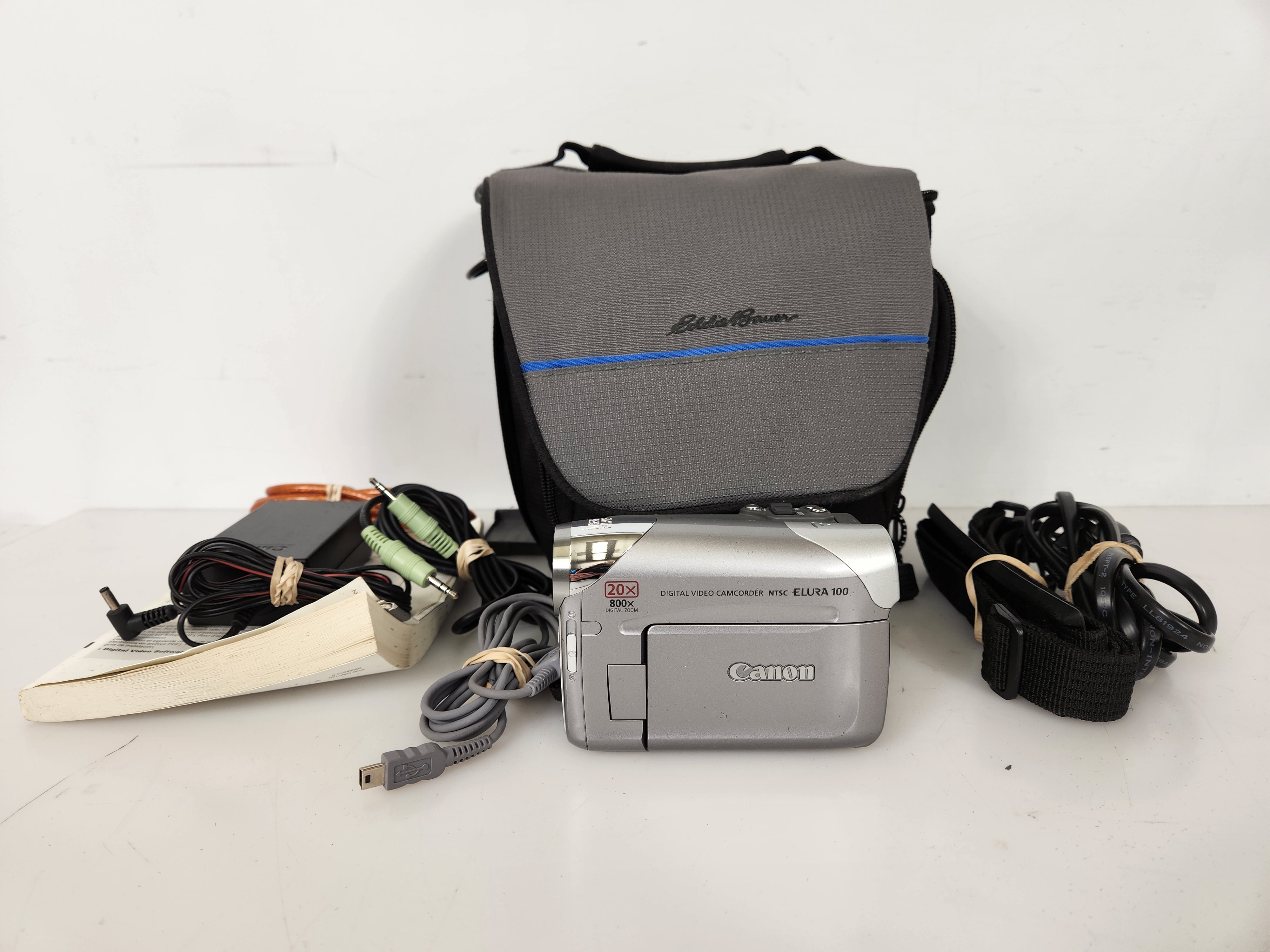 Canon Elura 100 Camcorder with Bag