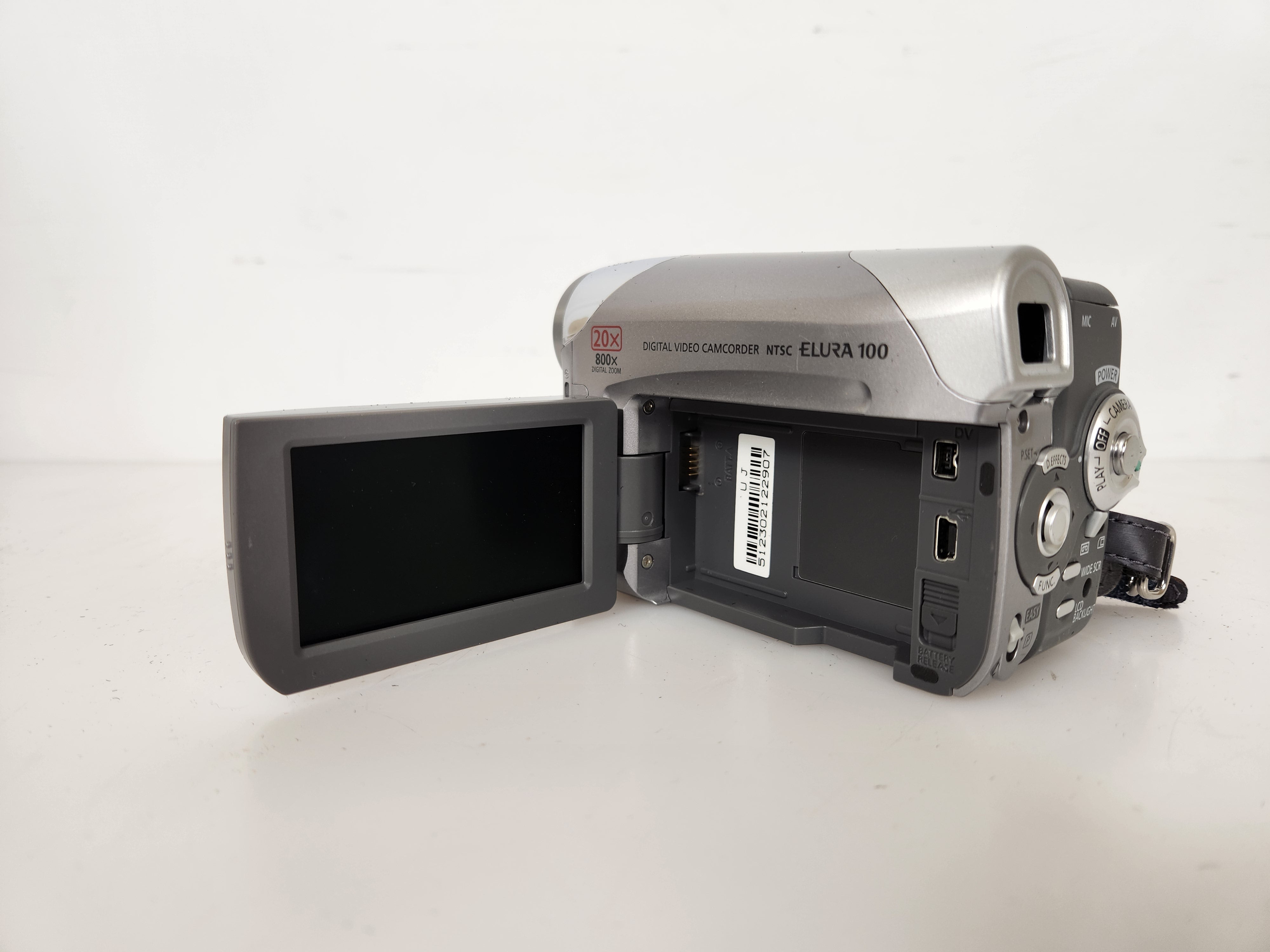 Canon Elura 100 Camcorder with Bag