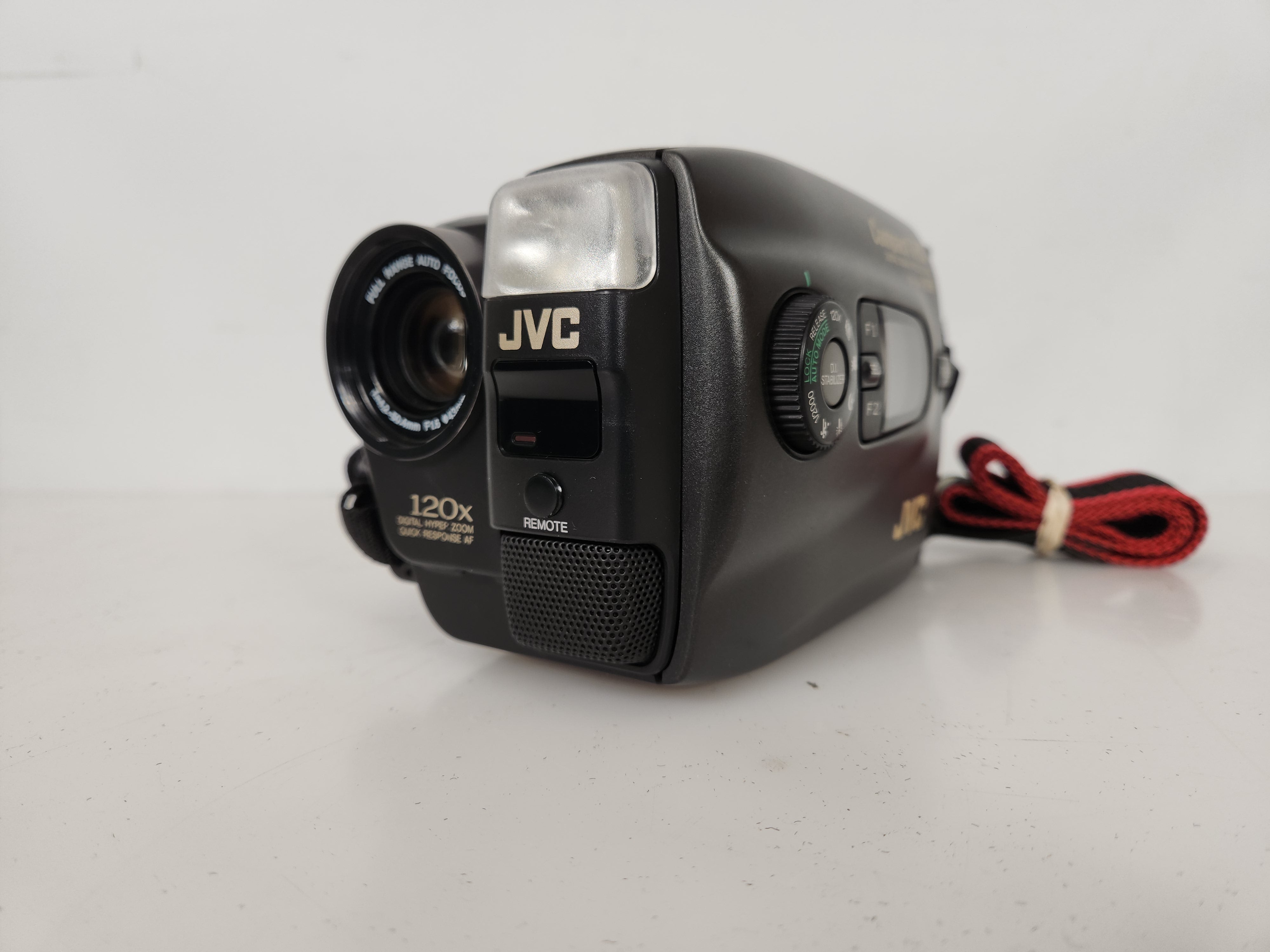 JVC GR-AX94 VHS-C Camcorder with Bag