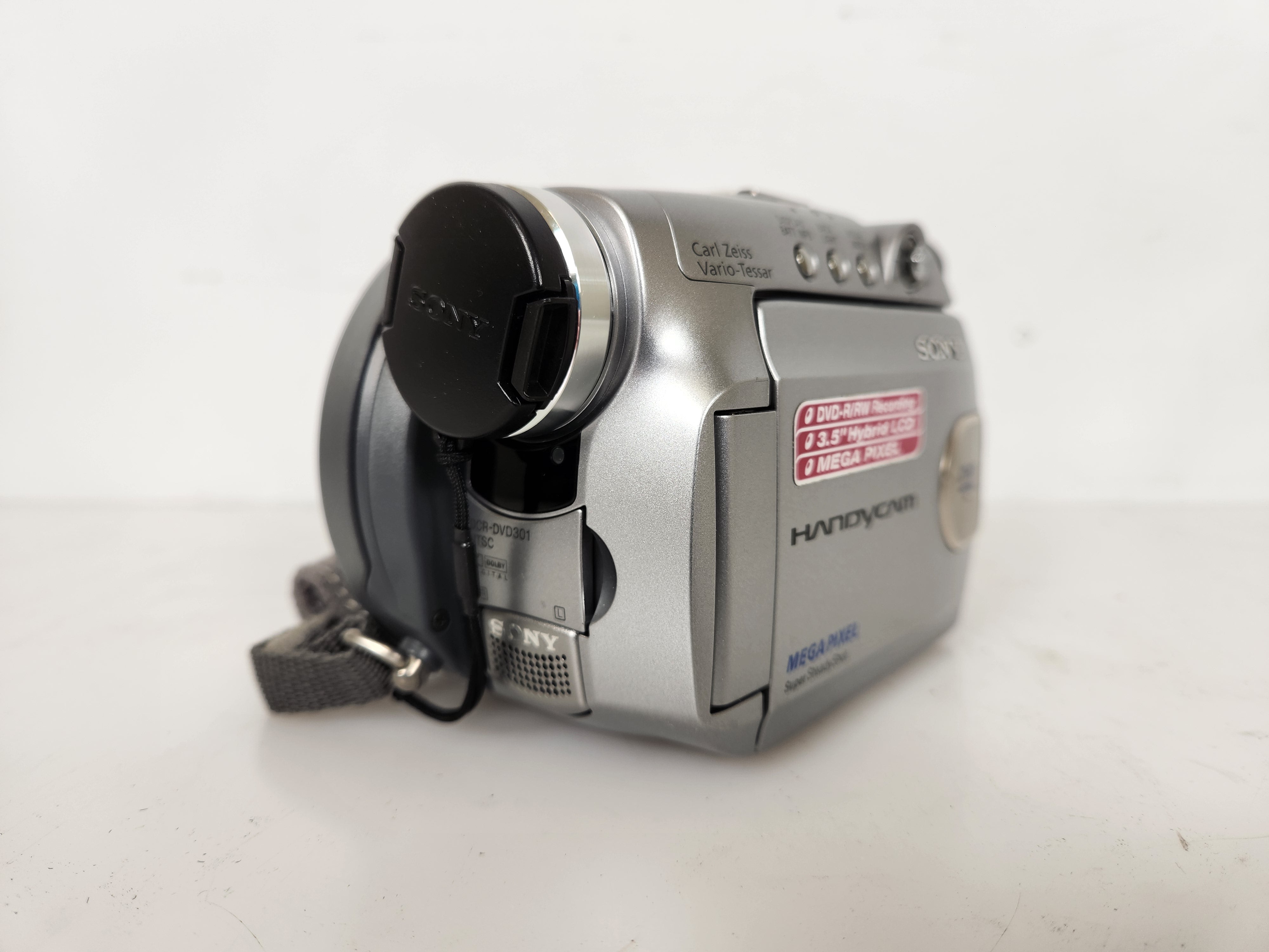 Sony HandyCam DCR-DVD301 Camcorder