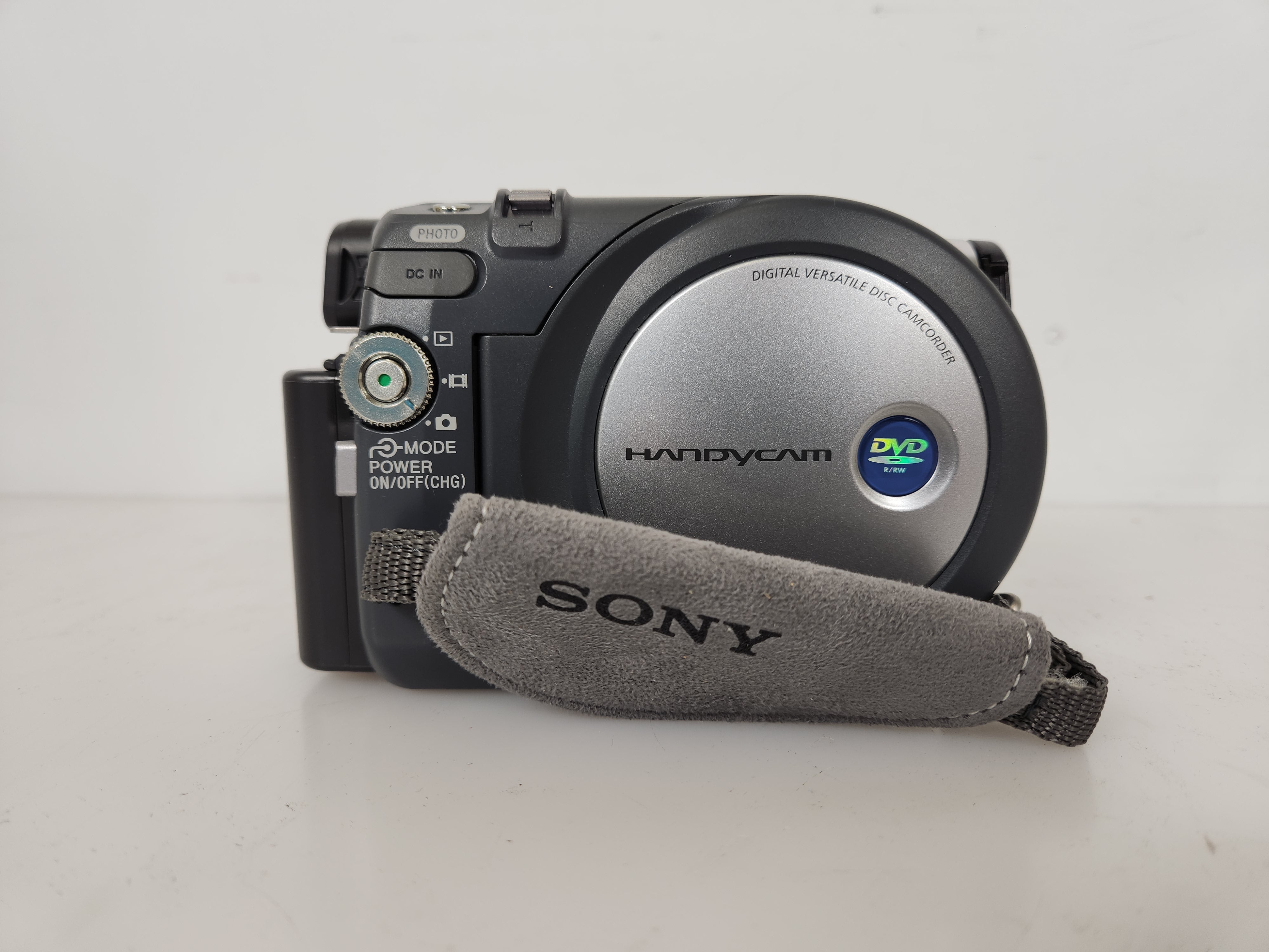 Sony HandyCam DCR-DVD301 Camcorder