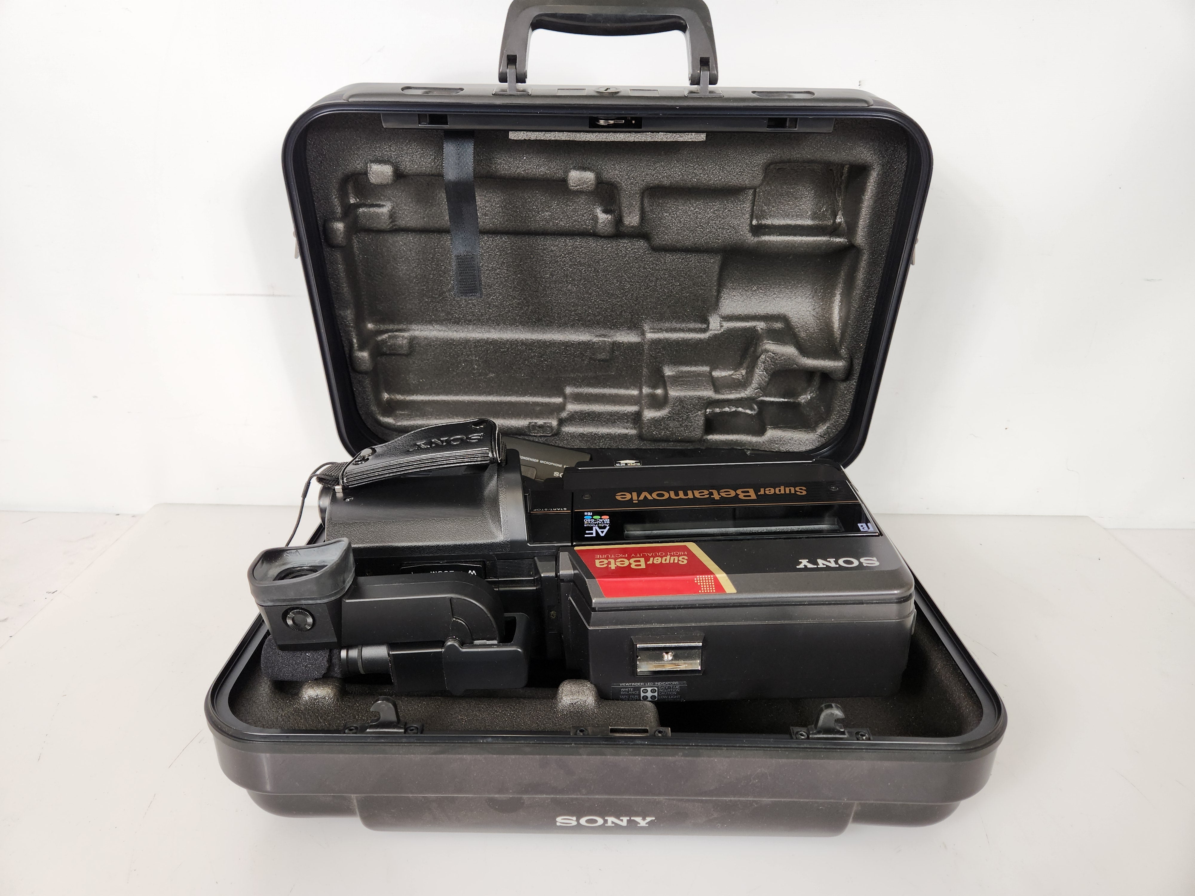 Sony Super Beta Movie BMC-660 Camcorder