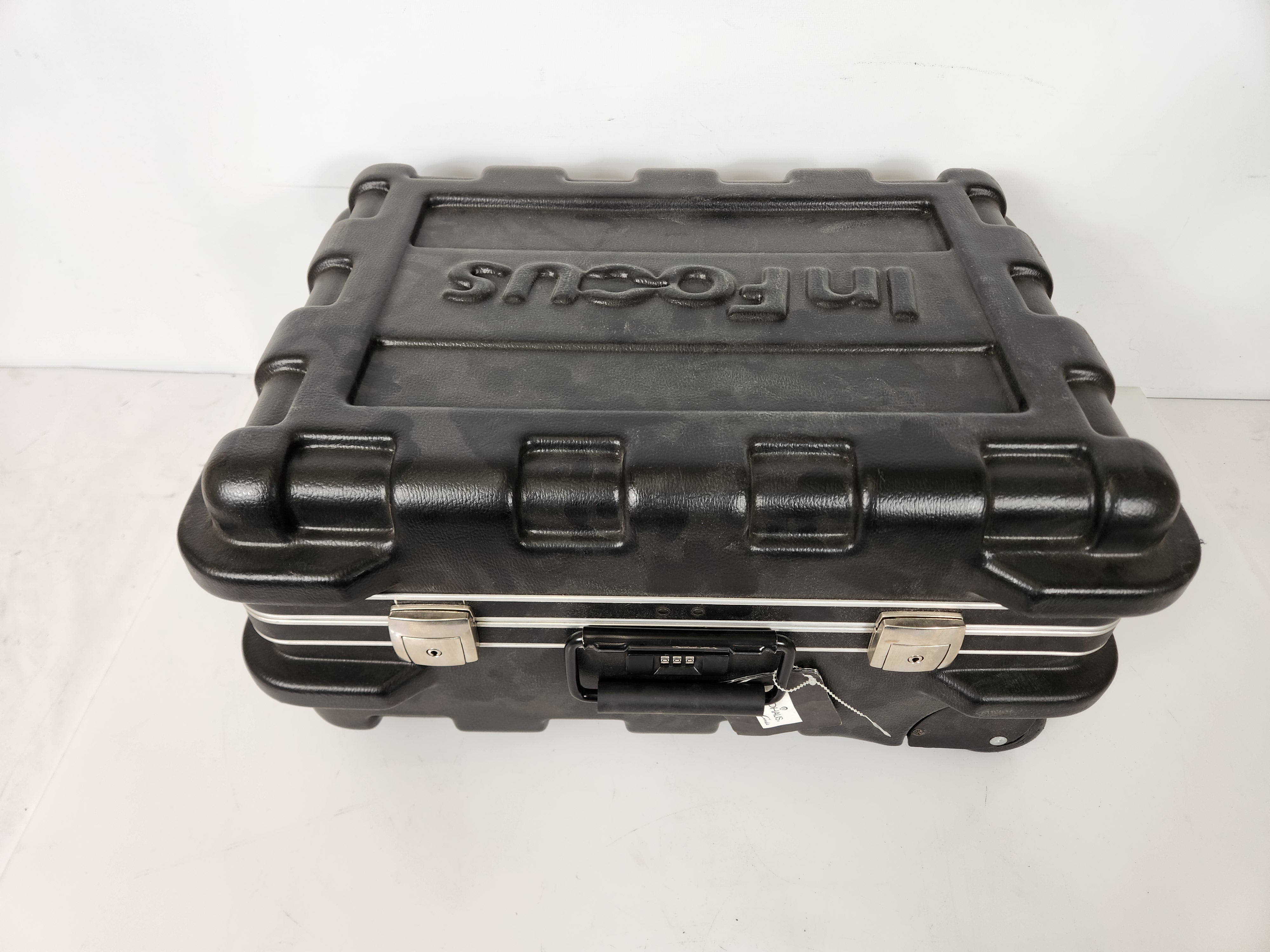 Infocus Hard Rolling Case