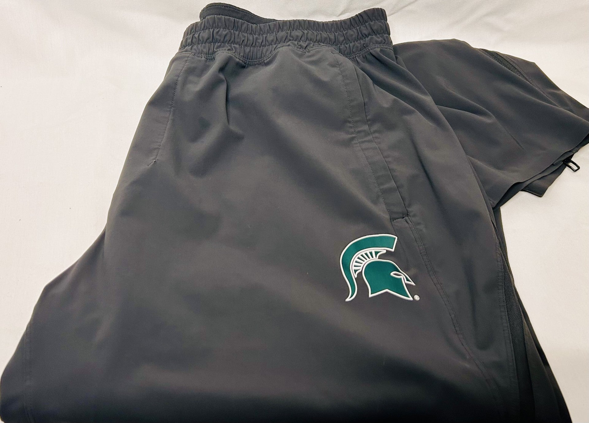 Men's Lululemon Collegiate MSU Track Pants
