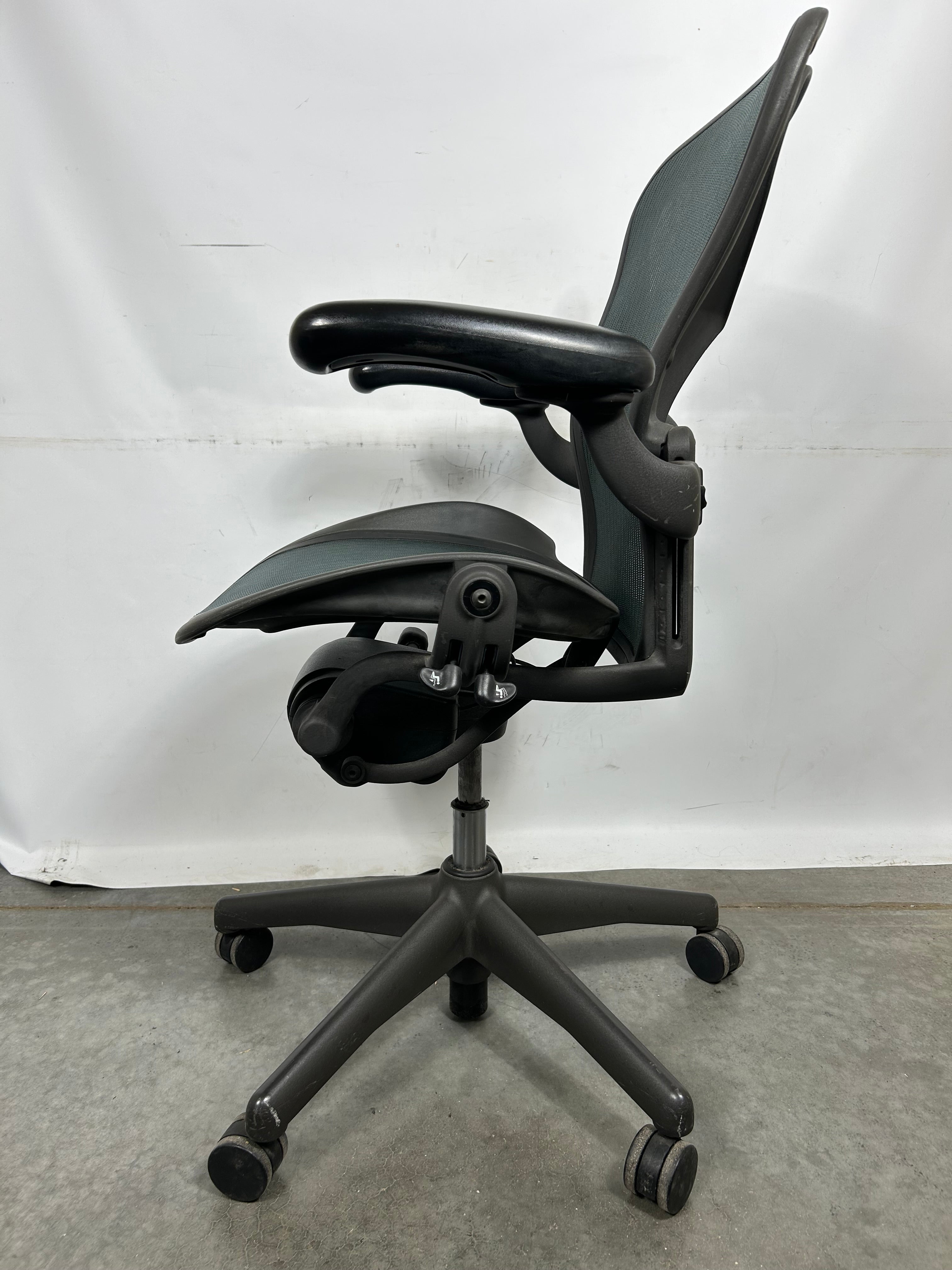 Forest Green Herman Miller Aeron Chair Size B