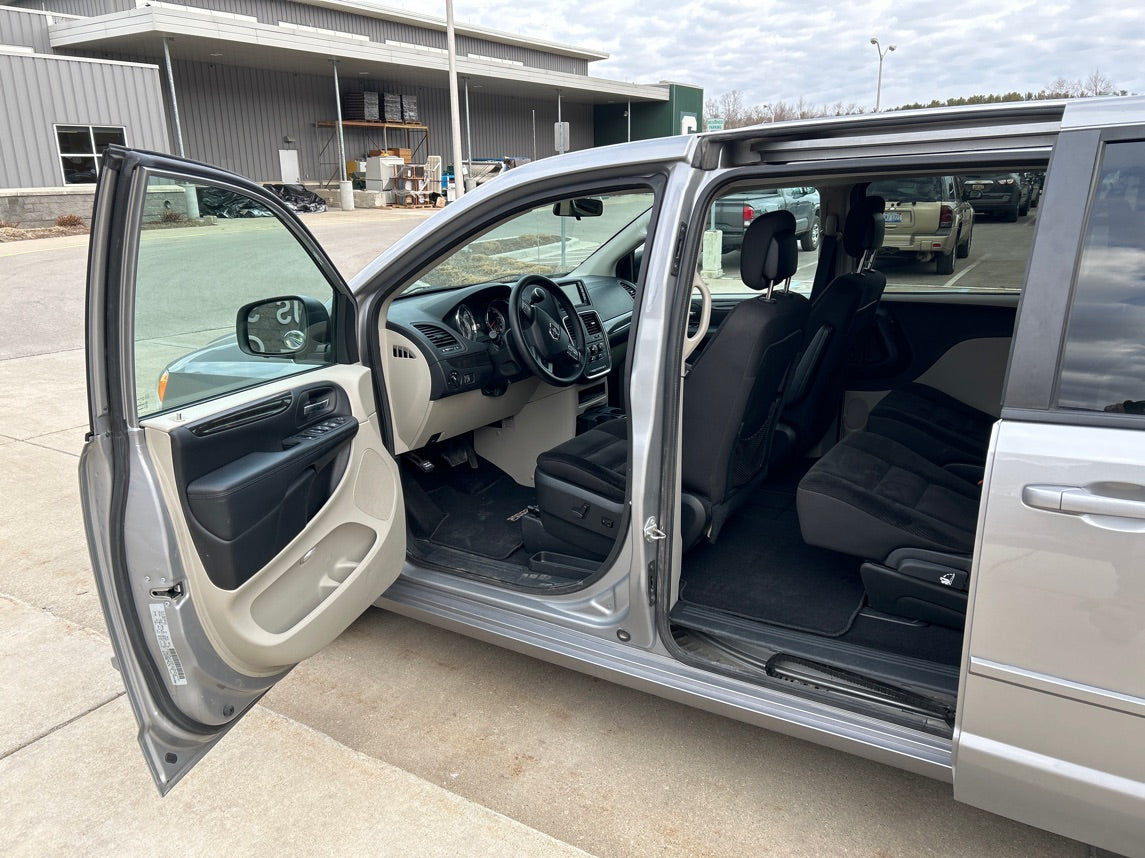 2017 - Dodge Grand Caravan - W101