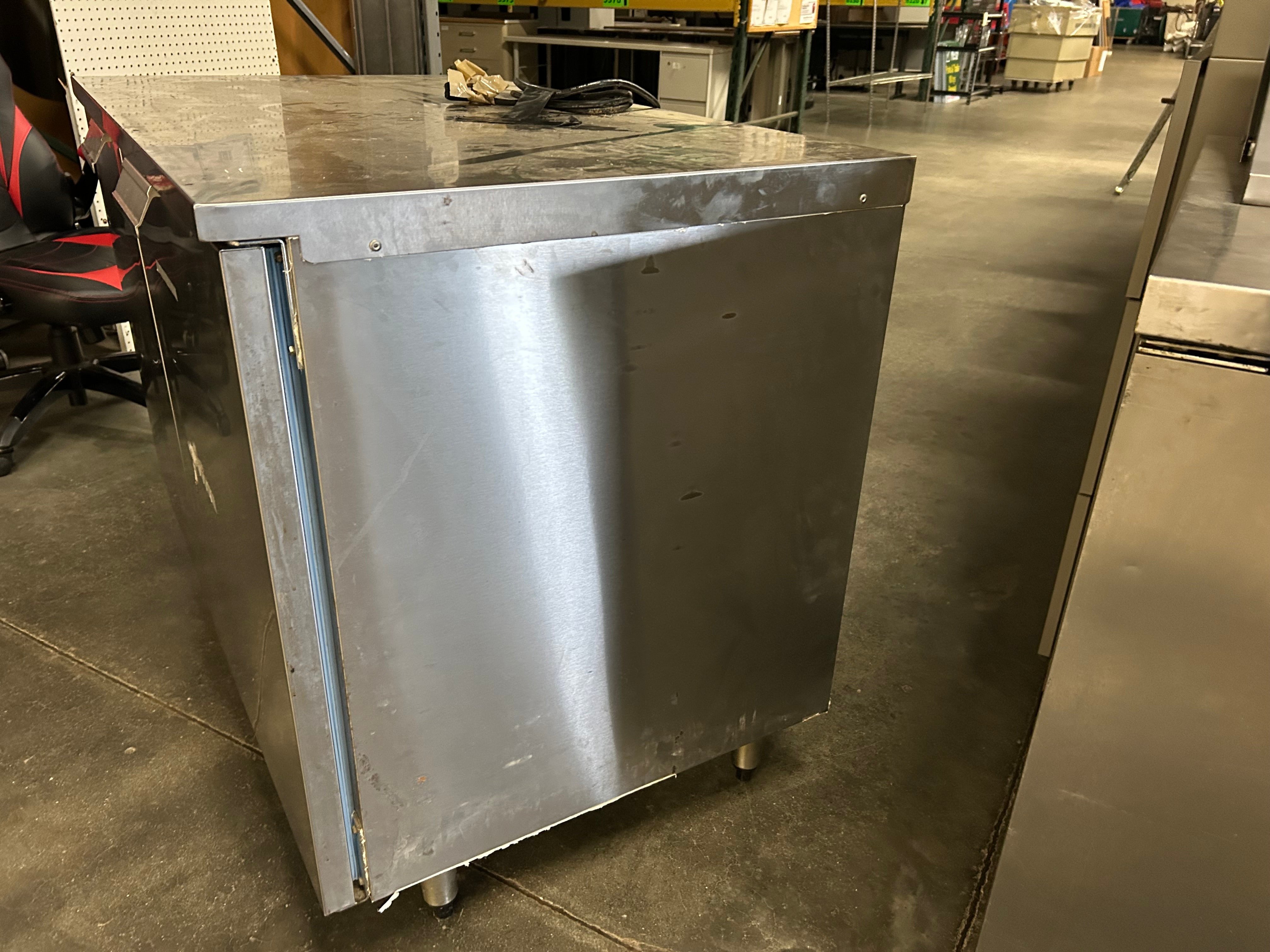 Commercial Refrigeration Cabinet *Parts or Repair*