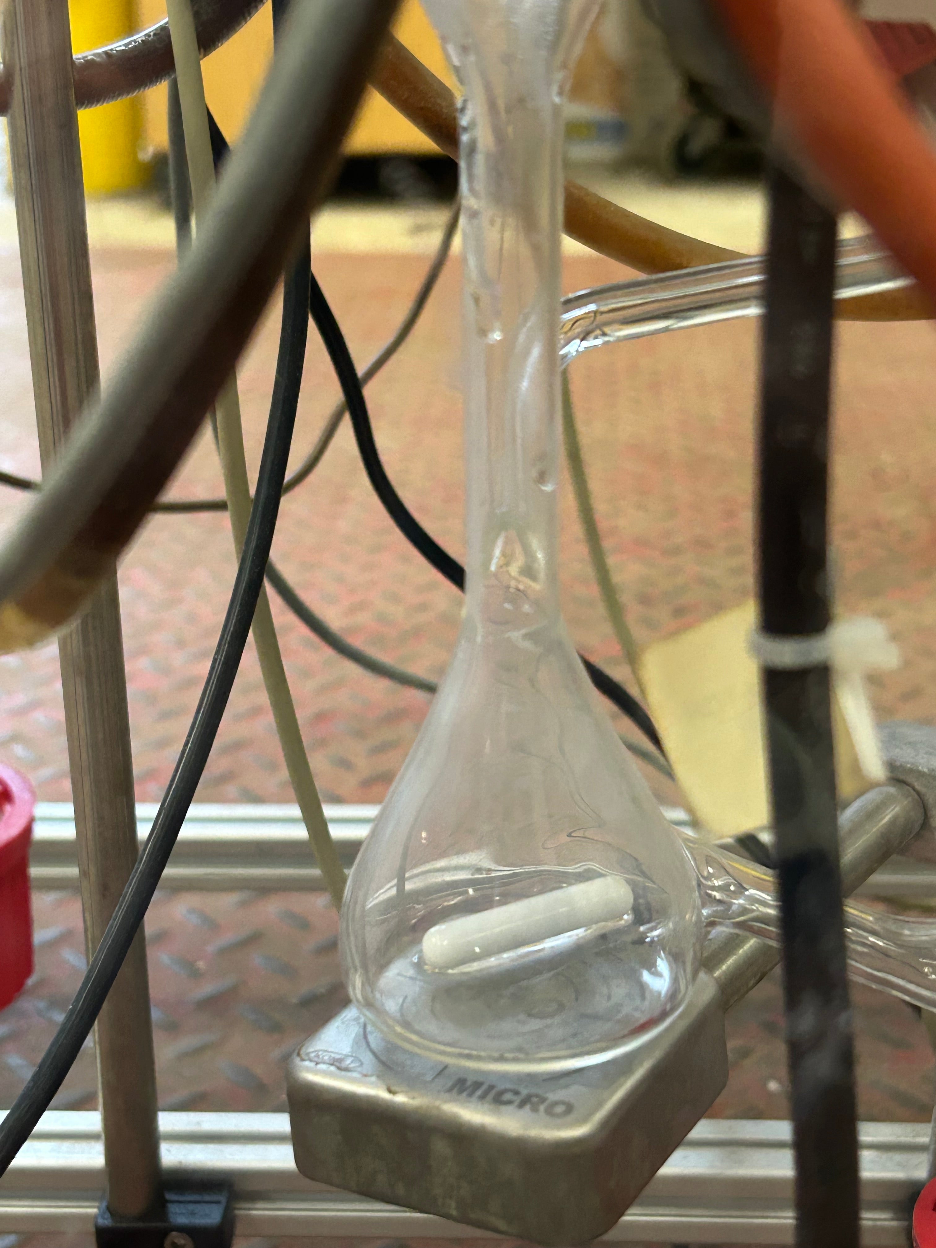 Fischer America Vapor-Liquid Equilibrium Apparatus with Vacuum Pump