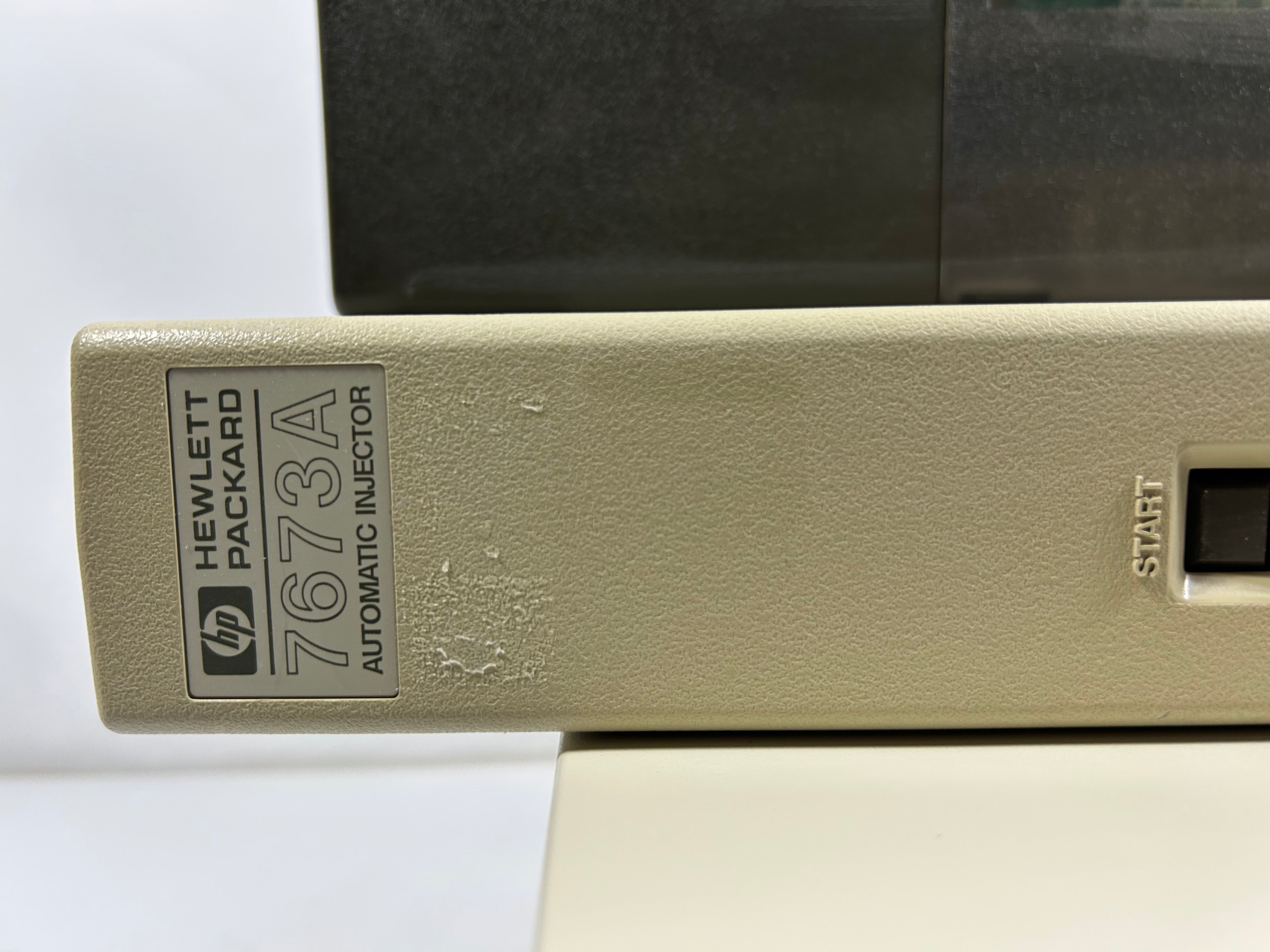 Hewlett Packard 7673A Automatic Injector Tower and Controller *Untested*