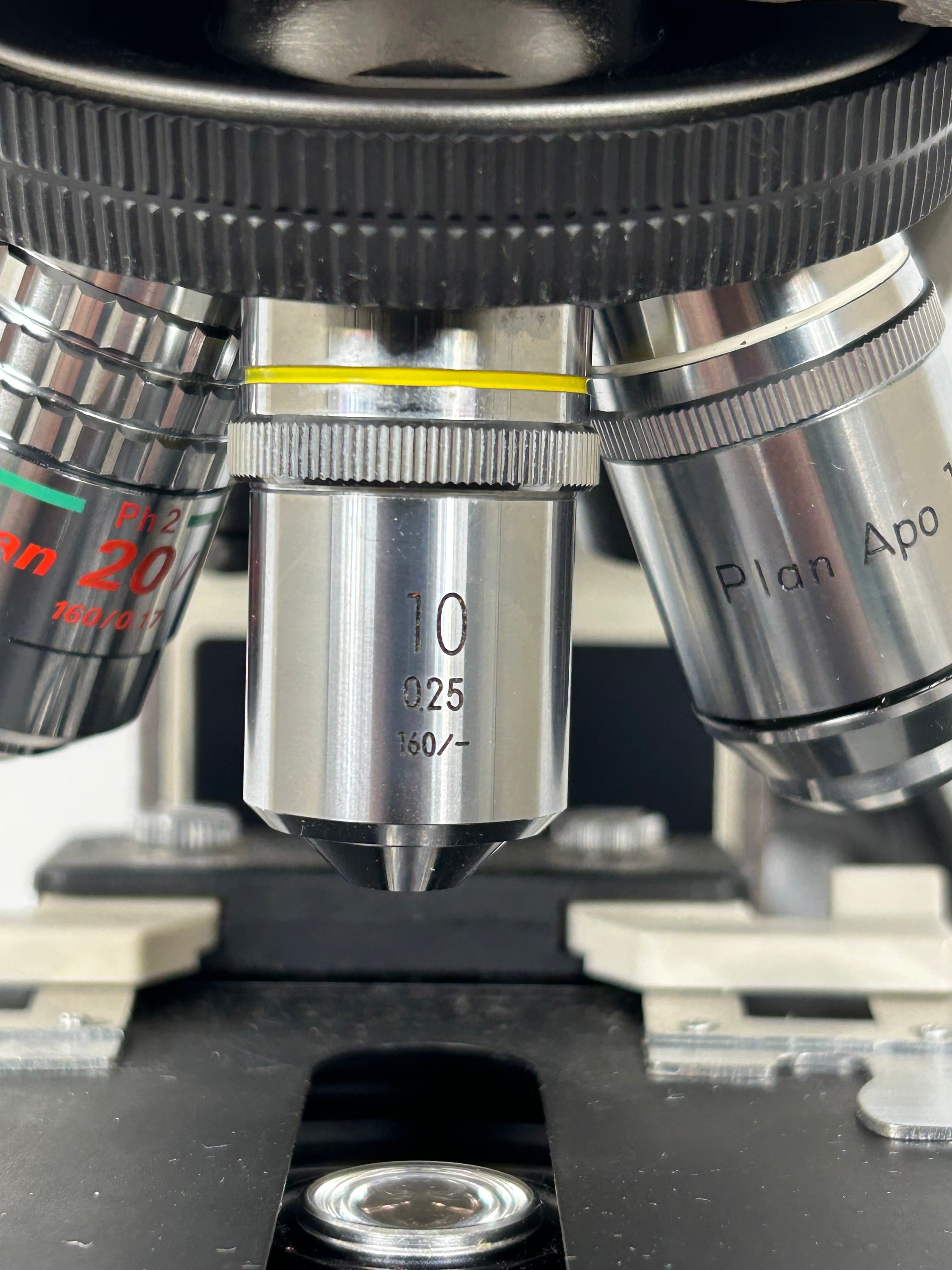 Nikon Labophot-2 with 5 Objective Lenses