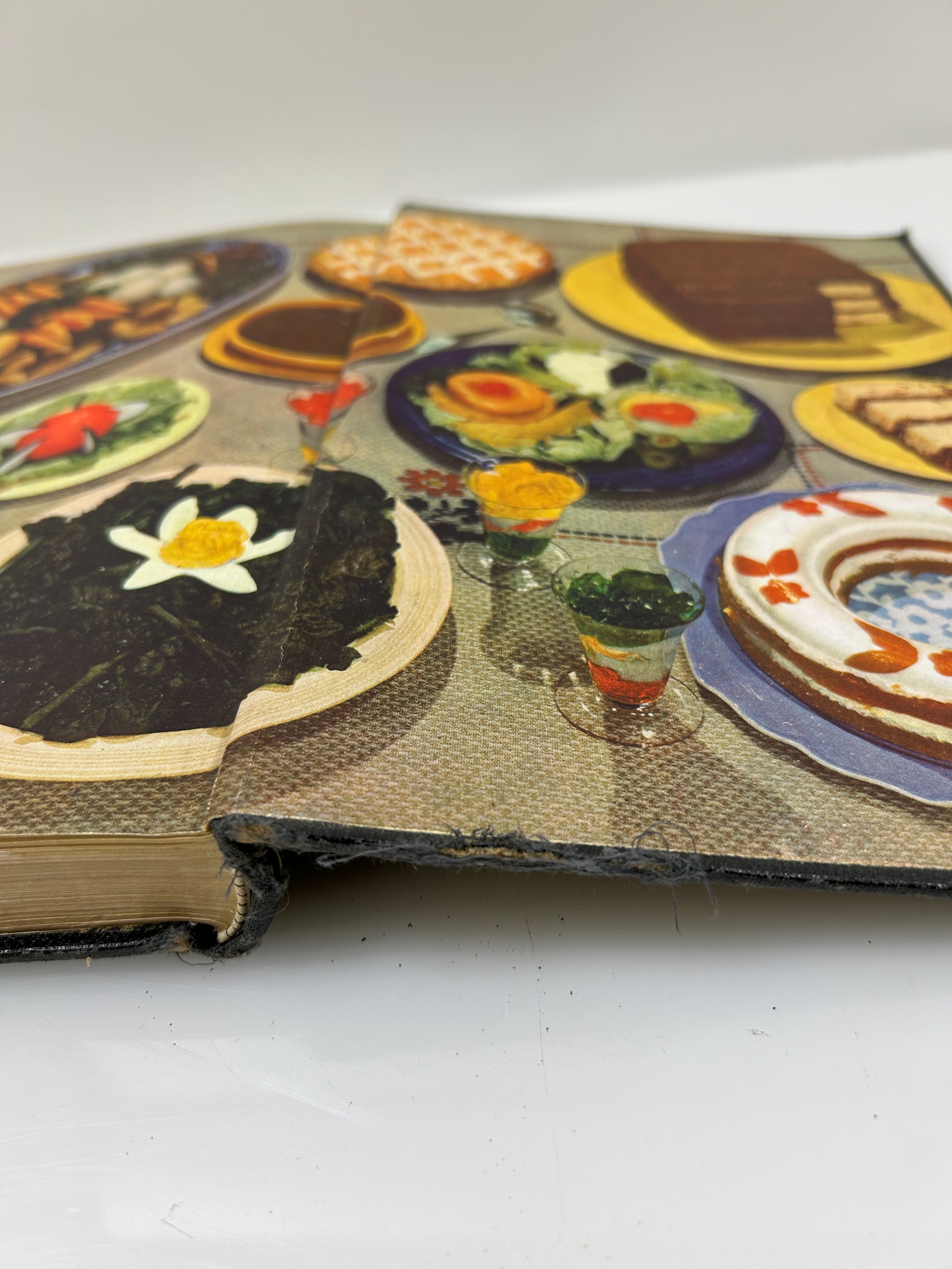 3 Vintage Cookbooks: Searchlight/Amana Recipes/Pressure Cooking 1943-48 HC