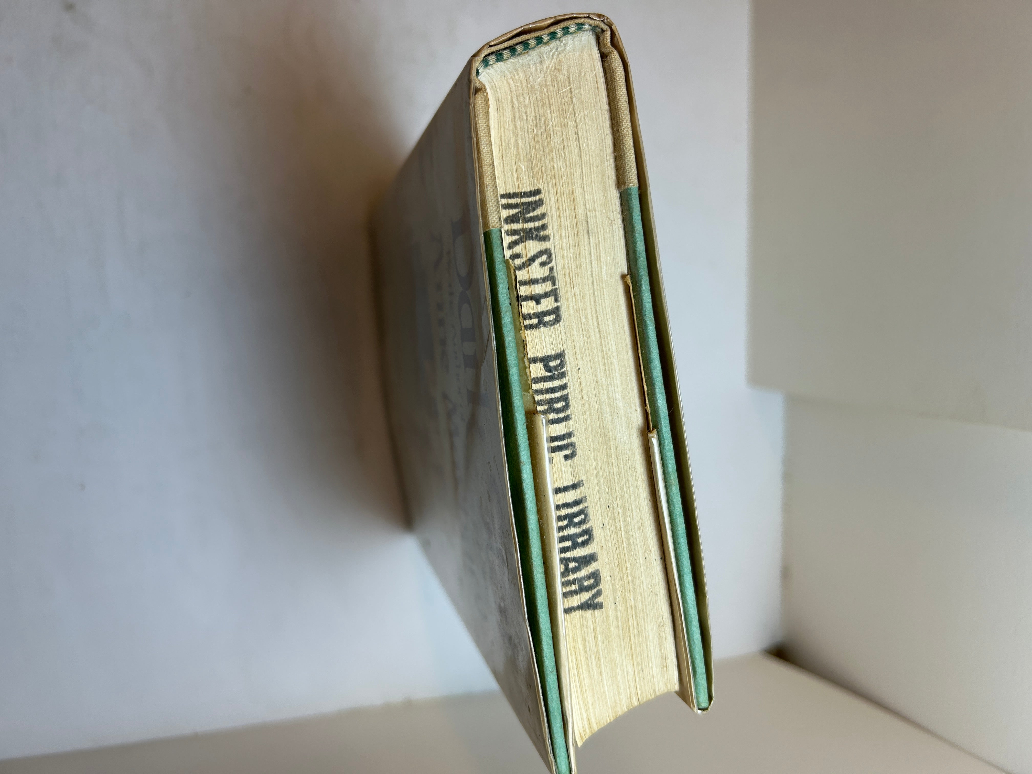 3 Vintage Novels: Younger Sister/Dark Star/Heiress 1945-1987 HC DJ