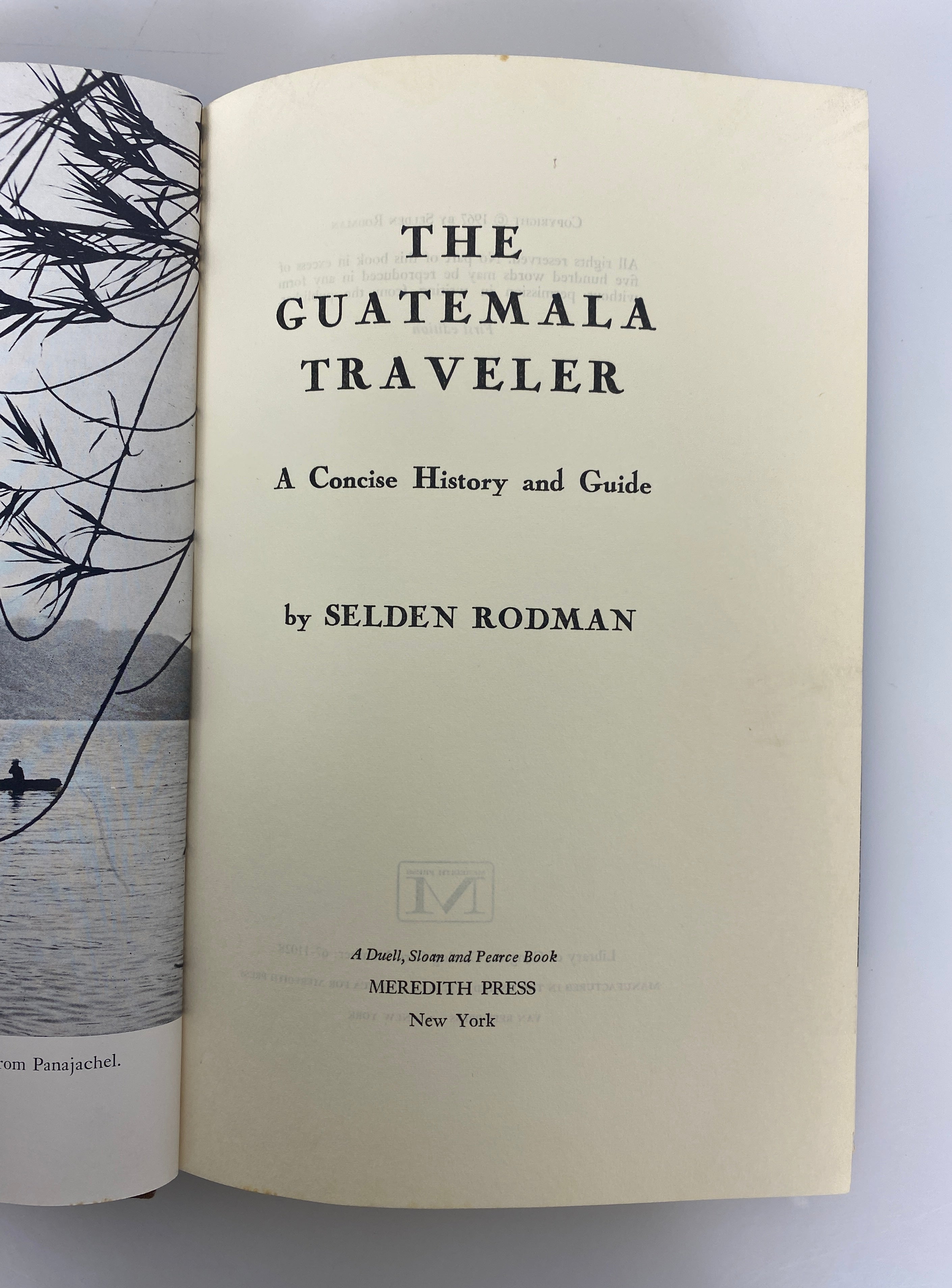 3 Vols: 4 Keys to Guatemala/The Land & the People/Guatemala Traveler HC DJ
