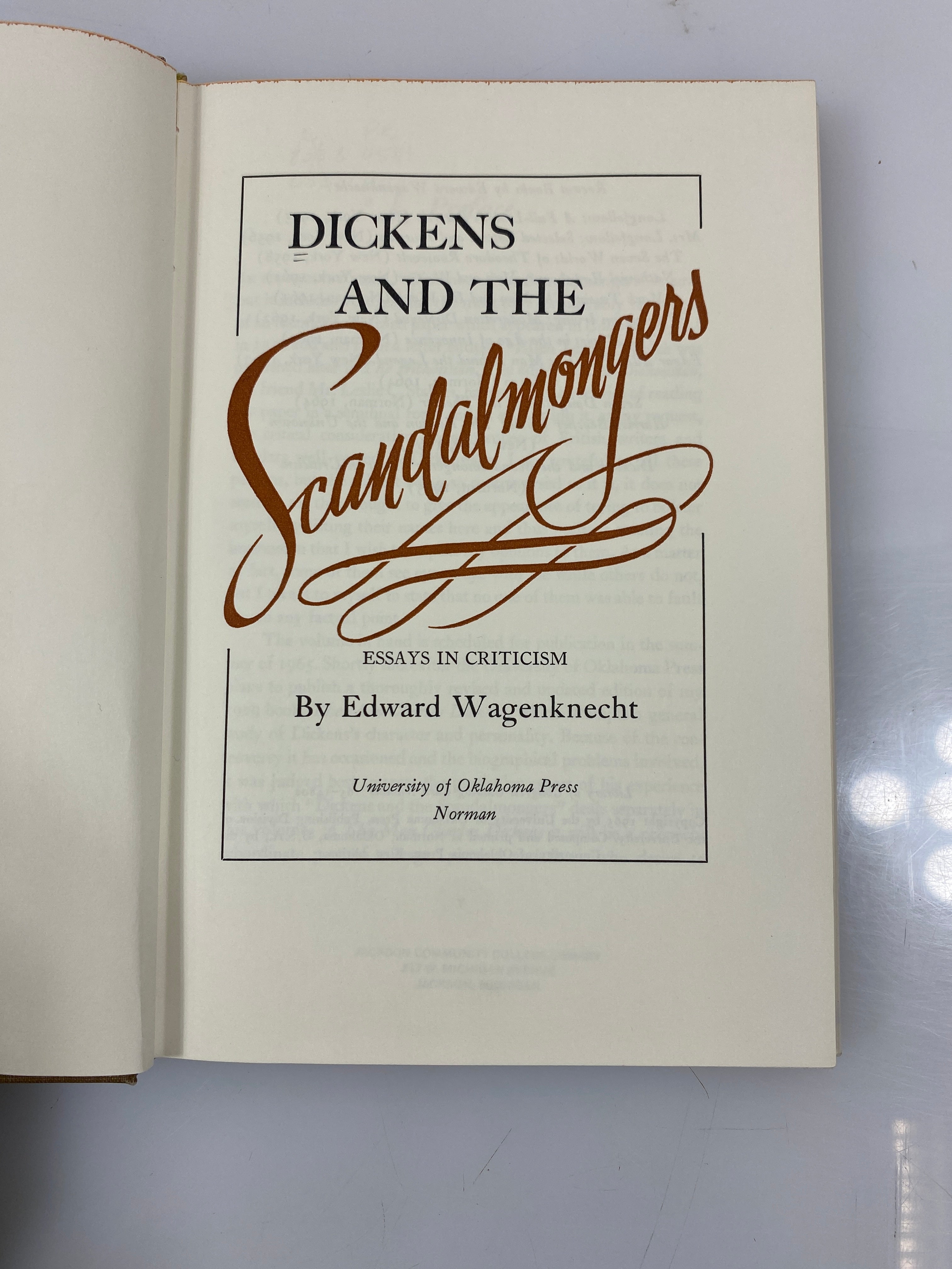 3 Vols: Dickens & the Scandalmongers/Bleak House/Here Comes Dickens Ex-Library