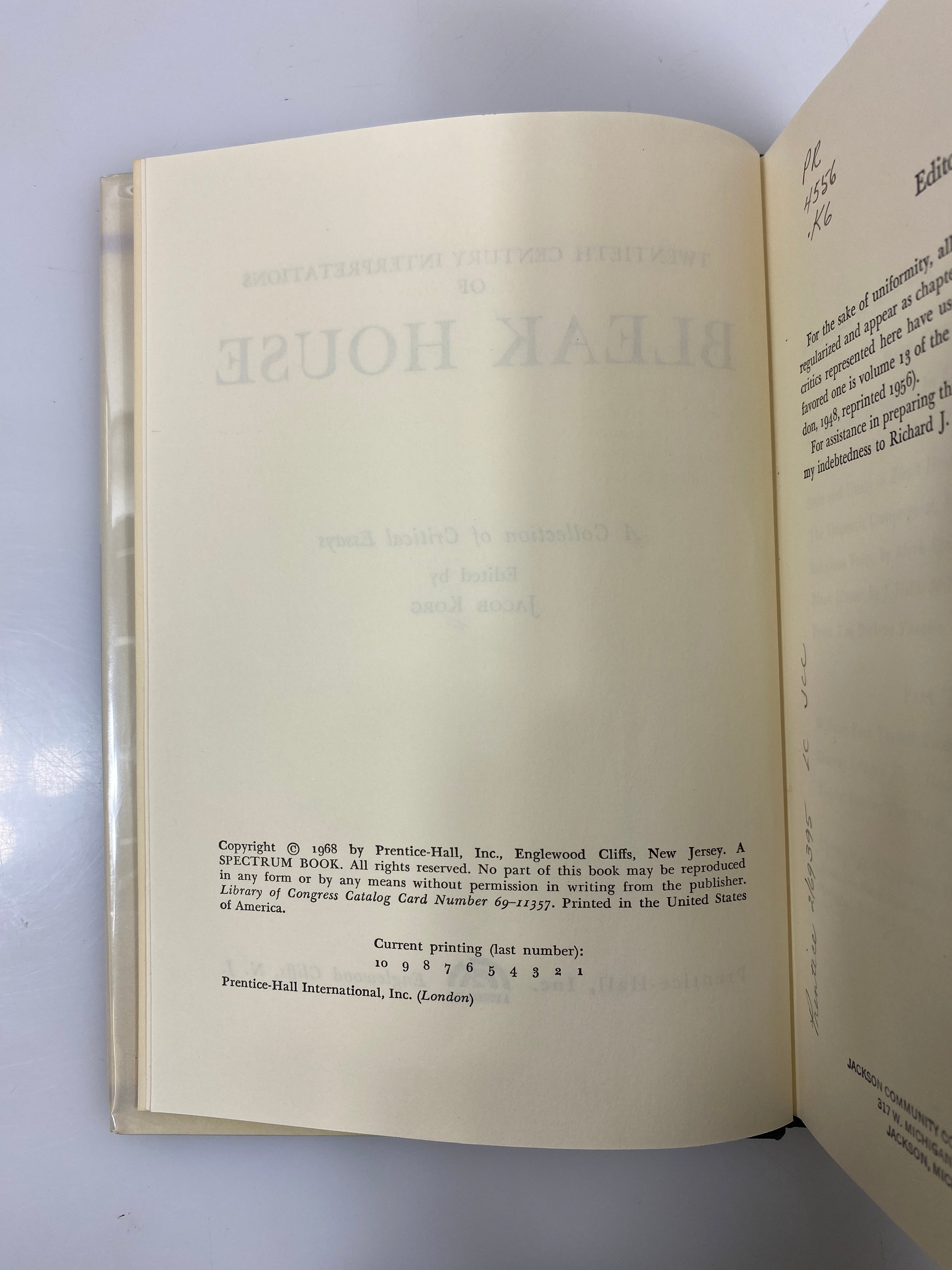 3 Vols: Dickens & the Scandalmongers/Bleak House/Here Comes Dickens Ex-Library