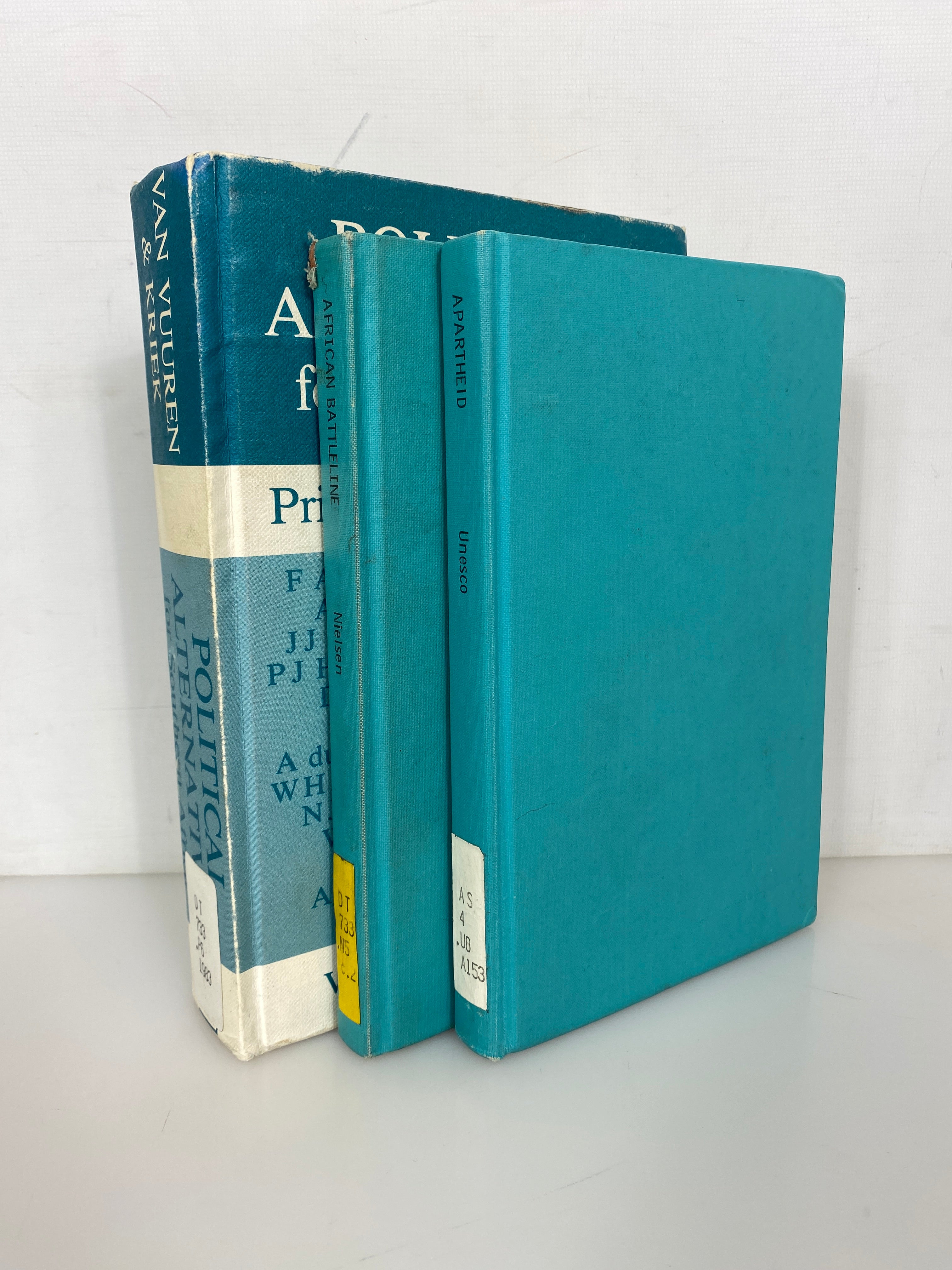 3 Volumes History & Politics in Southern Africa 1965-1983 Ex-Library HC