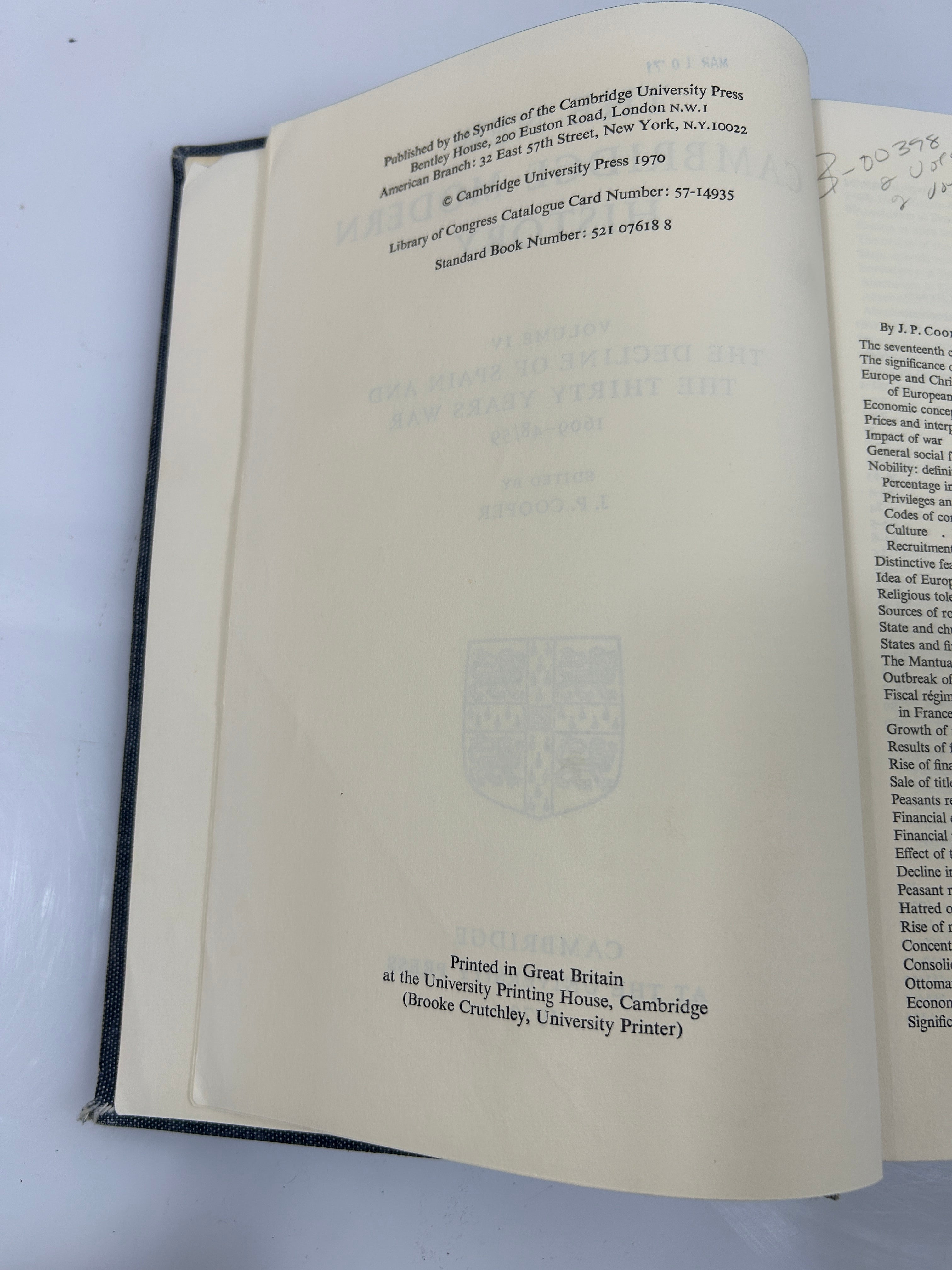 3 Volumes The New Cambridge Modern  History (4, 9, Atlas) 1965-70 Ex-Library HC