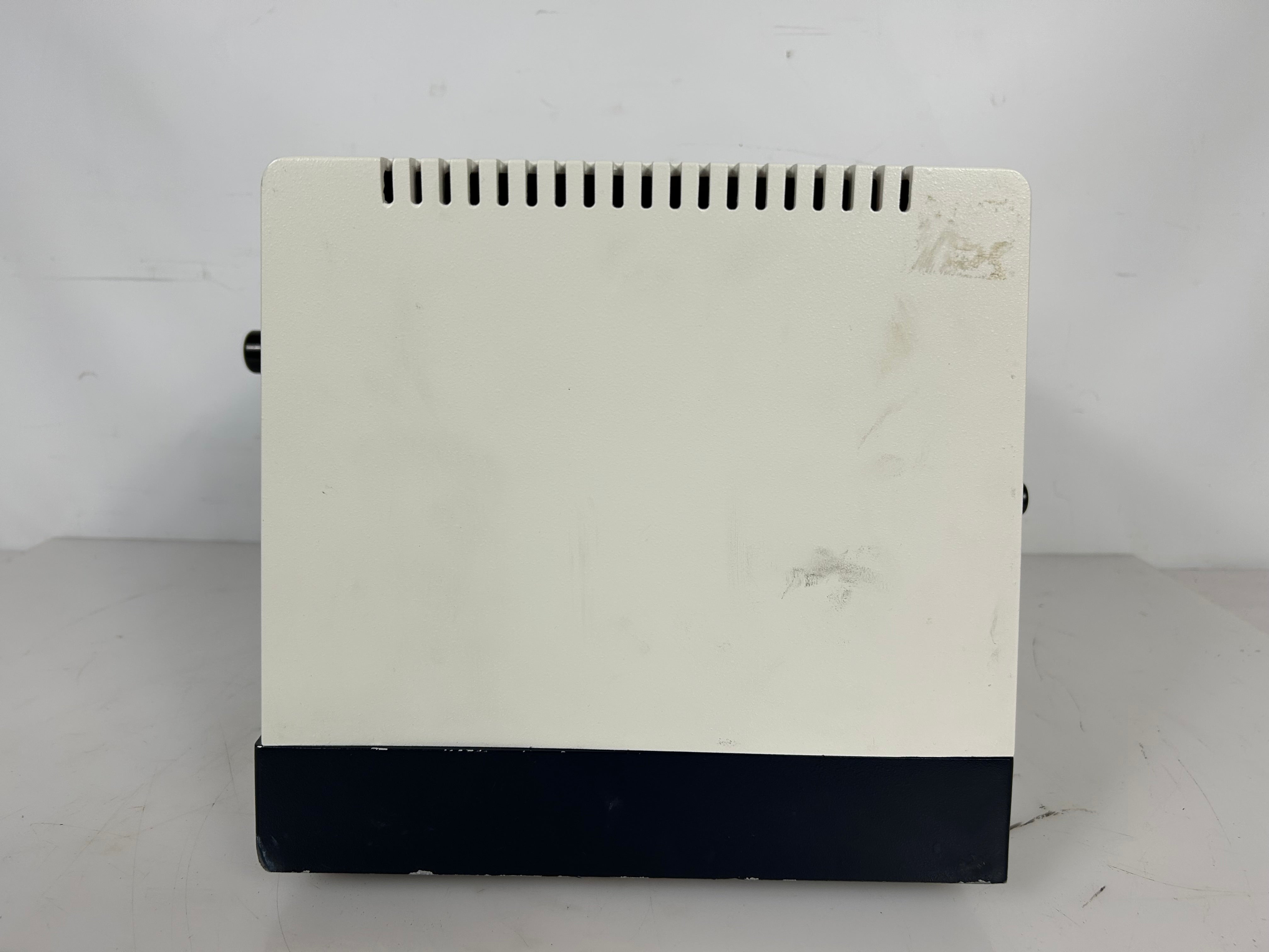 Leica RM2025 Manual Rotary Microtome