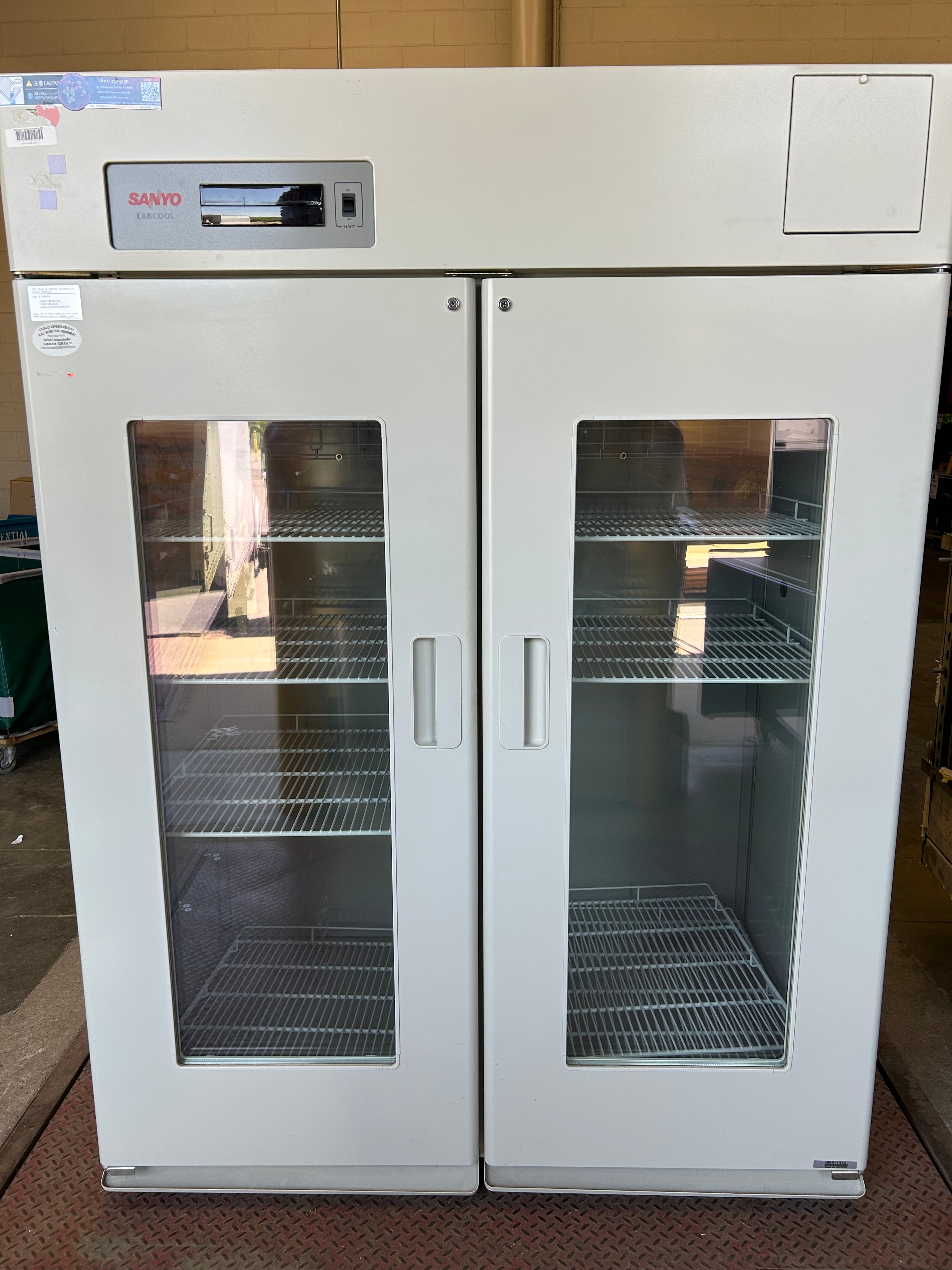 Sanyo MPR-1410 Lab Refrigerator