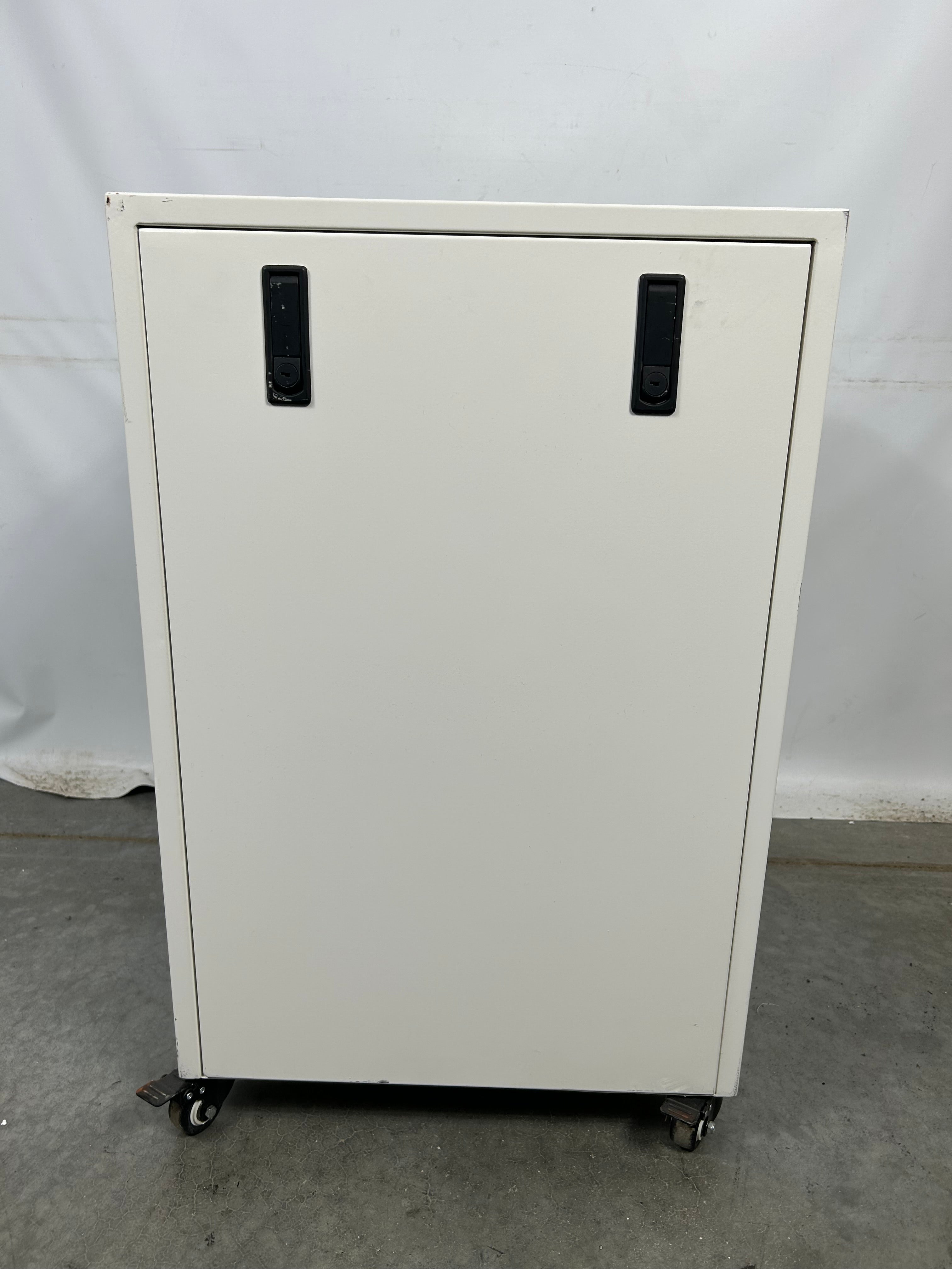 California Air Tools 8010SPC Compressor *Powers On*