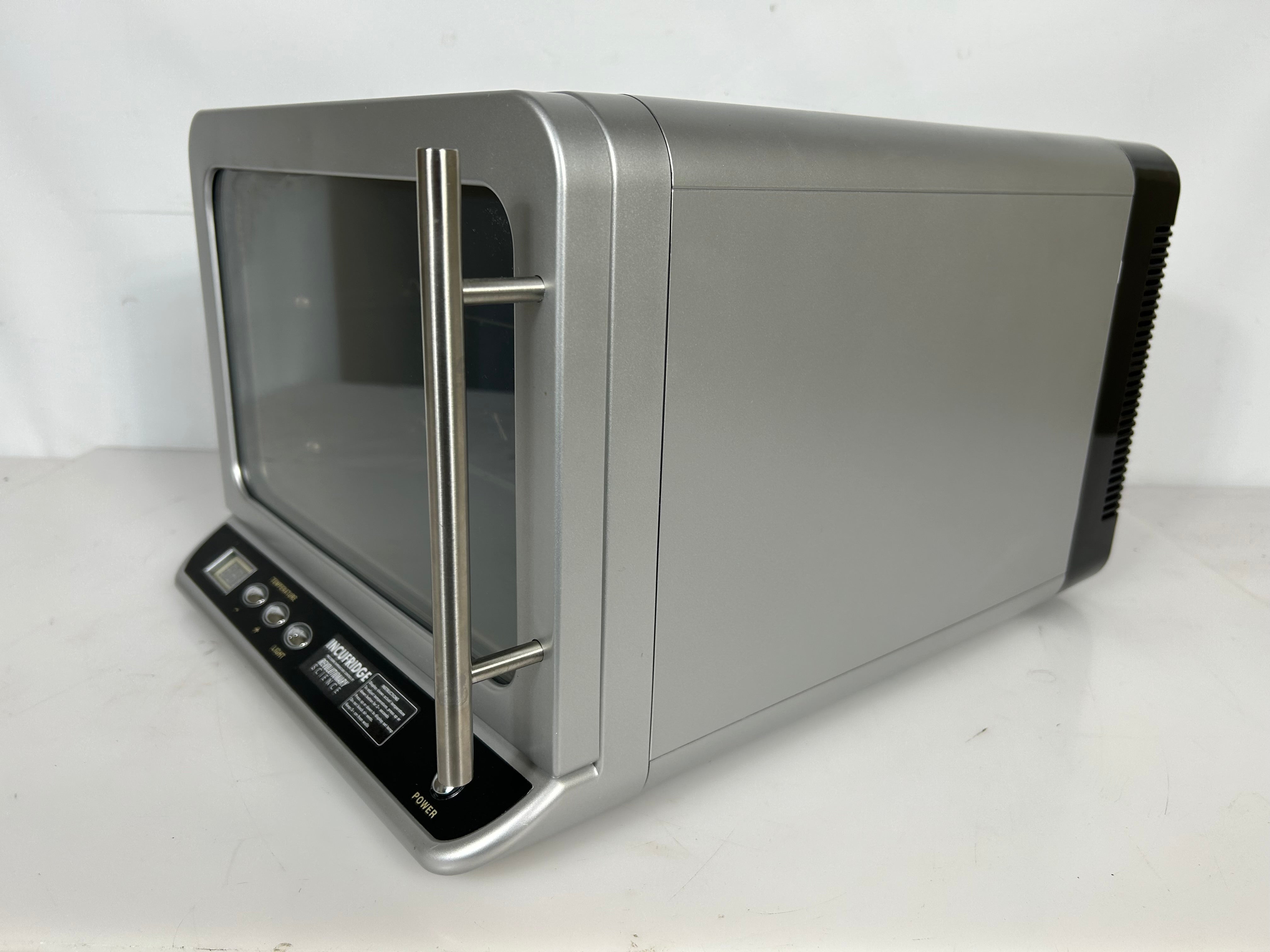 Revolutionary Science Incufridge